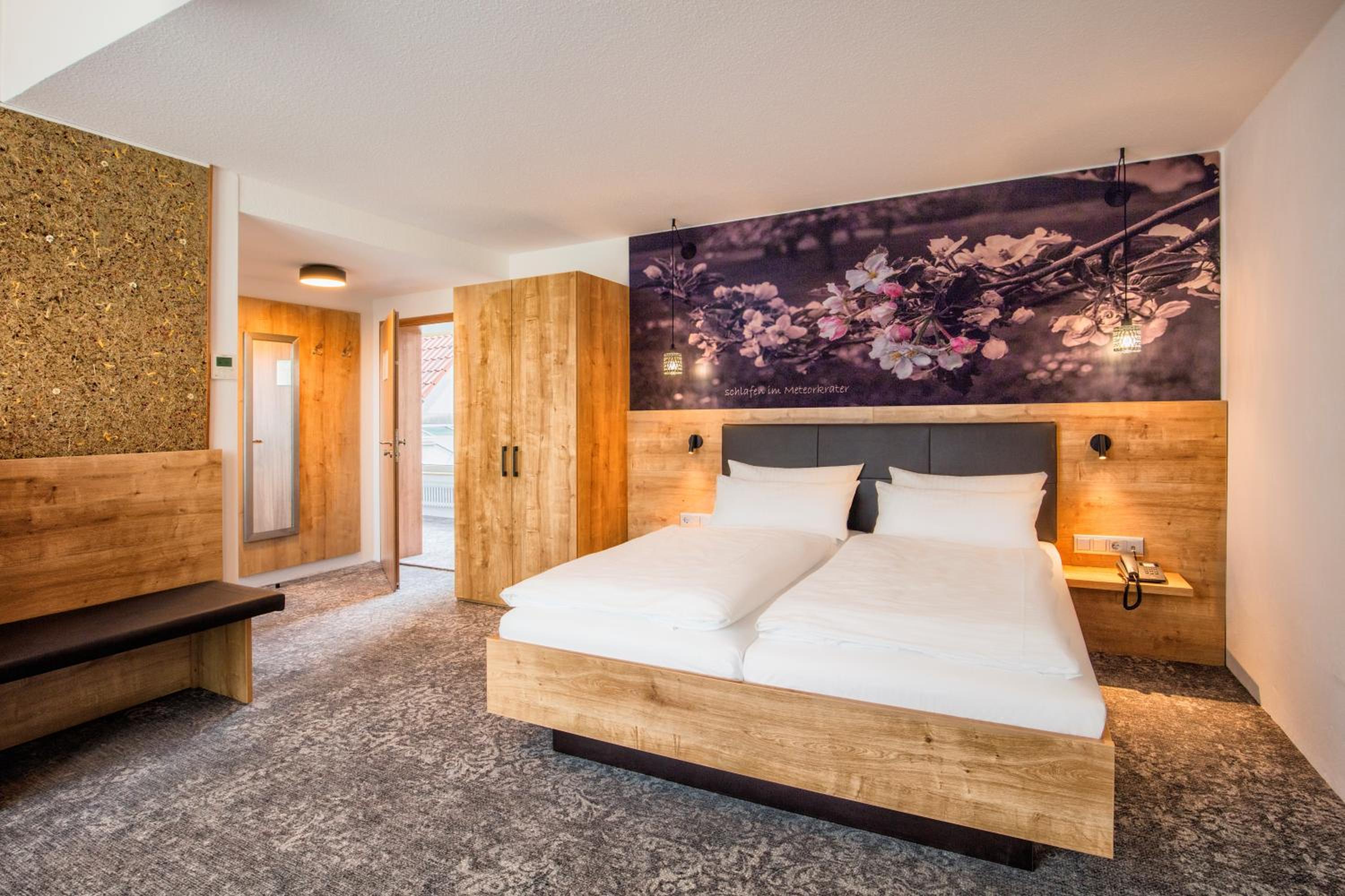 Deluxe Junior Suite - Photo 1