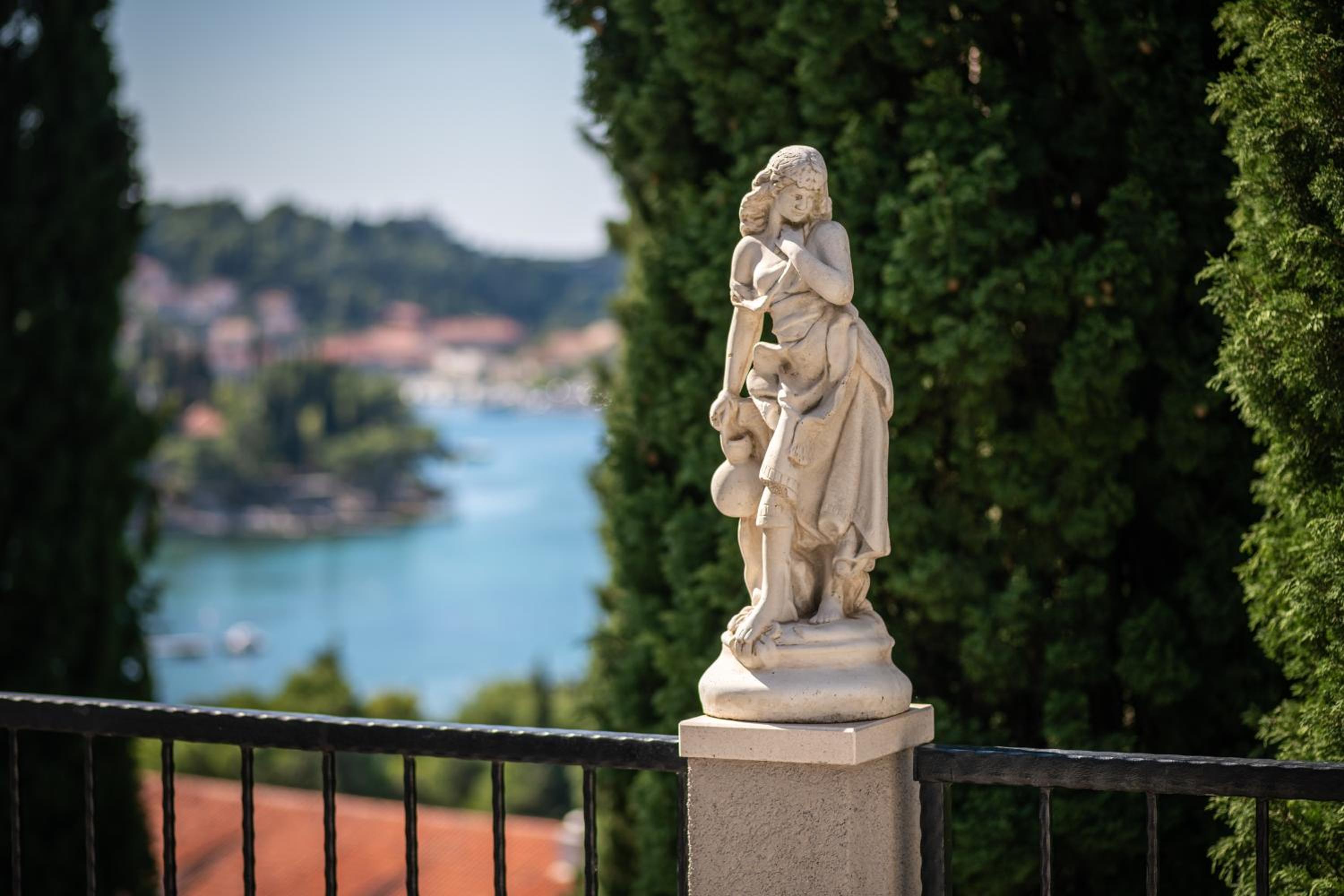 One-Bedroom Apartment with Sea View and Loggia - Ground Floor, photo 6