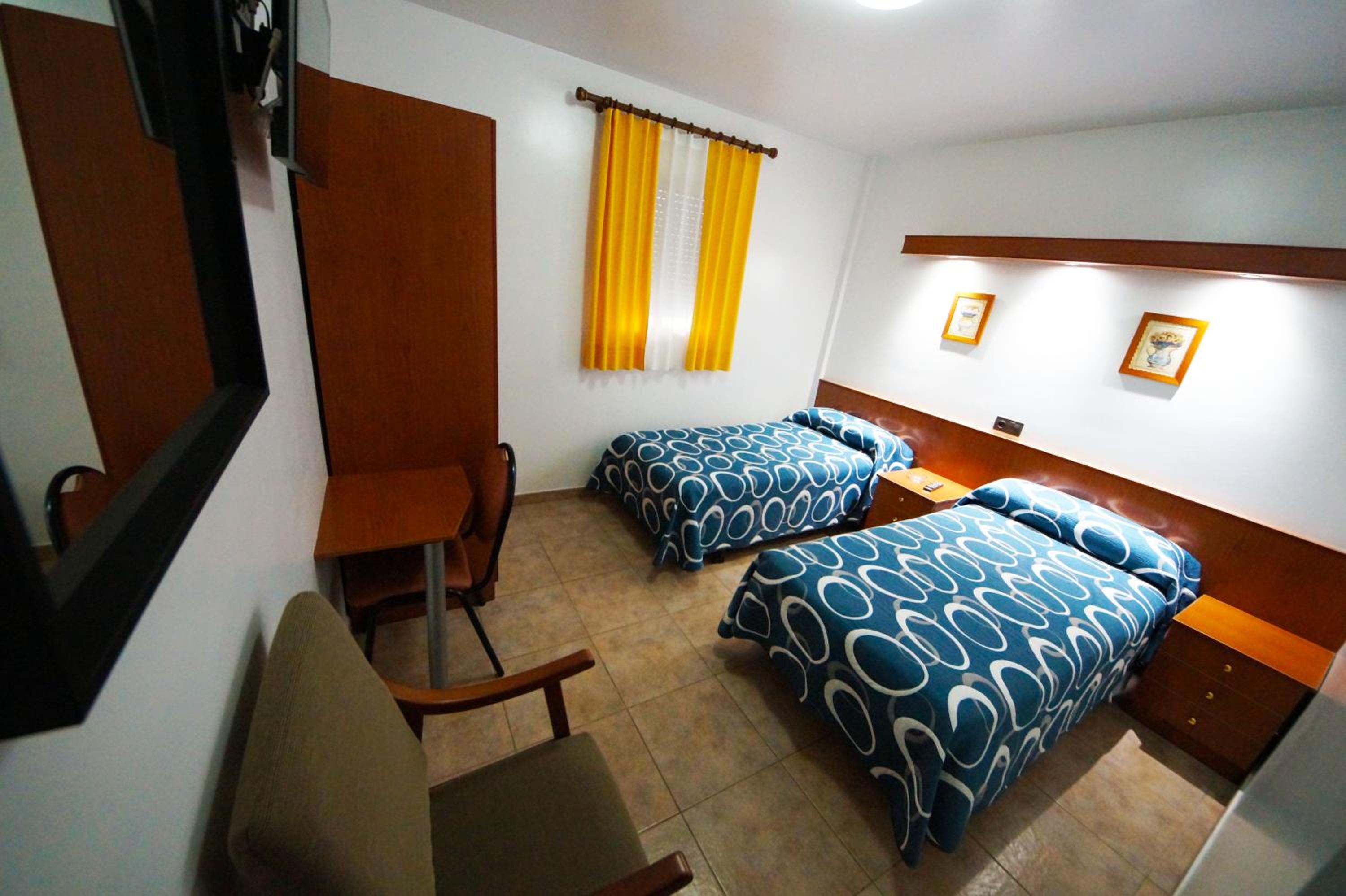 Habitación Doble con Baño Privado