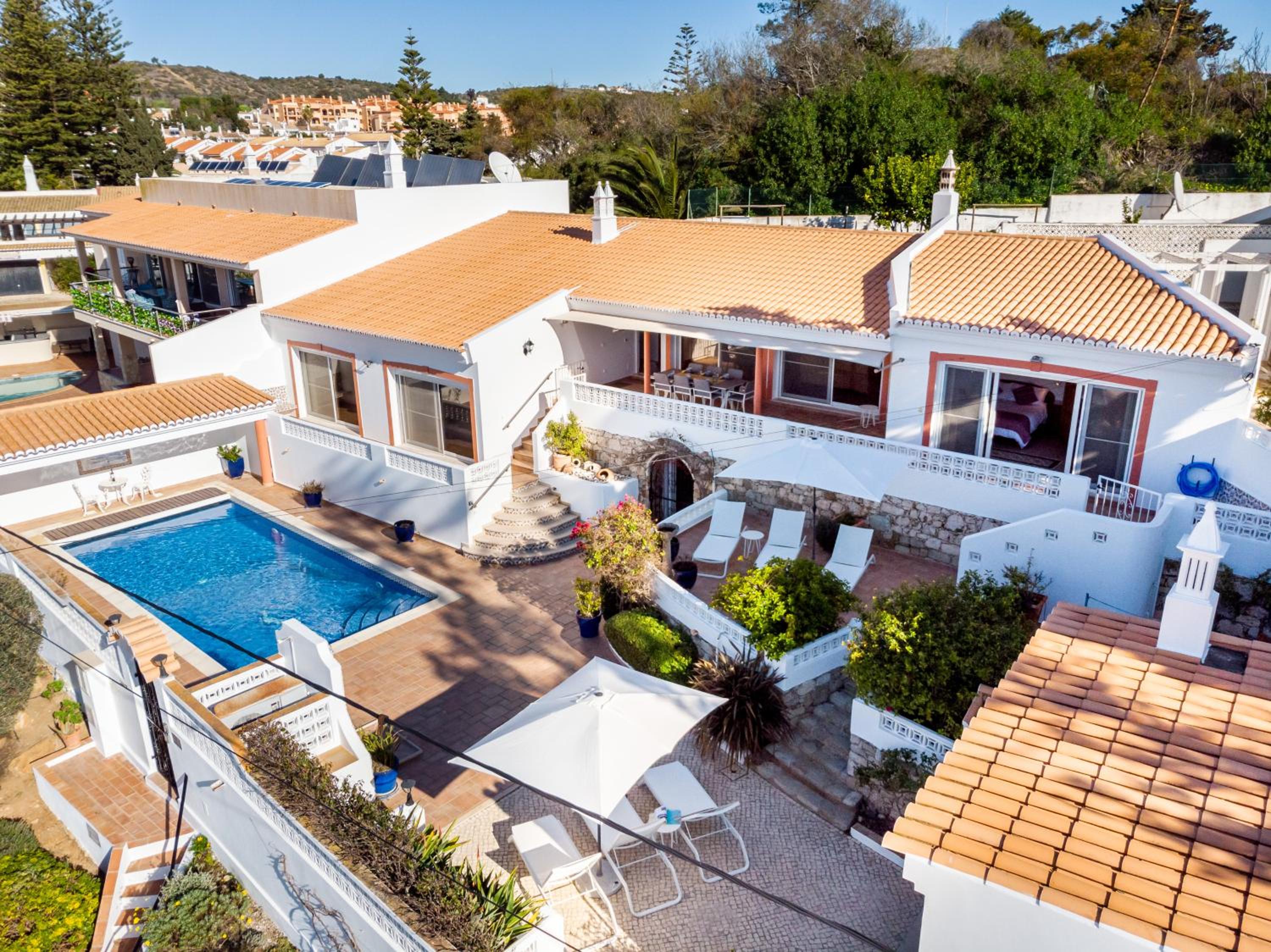 Three-Bedroom Villa photo 2