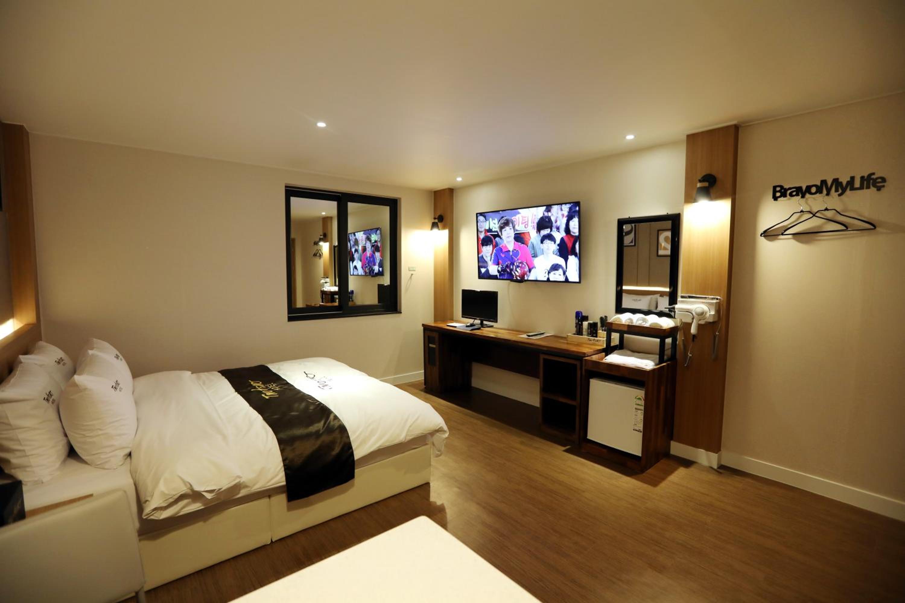 Deluxe Double Room photo 2