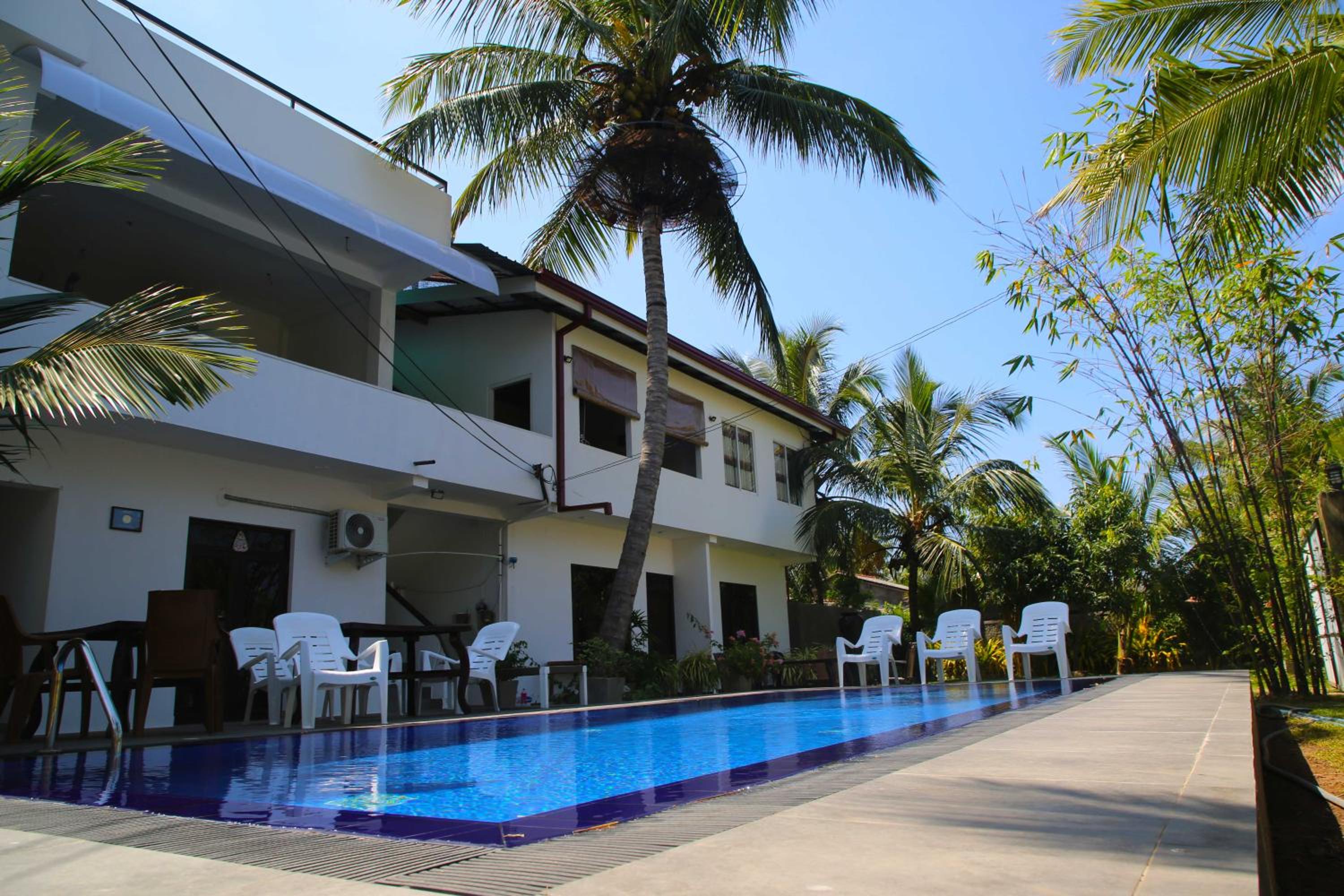 Deluxe Double Room with Free Airport Shuttle photo 1