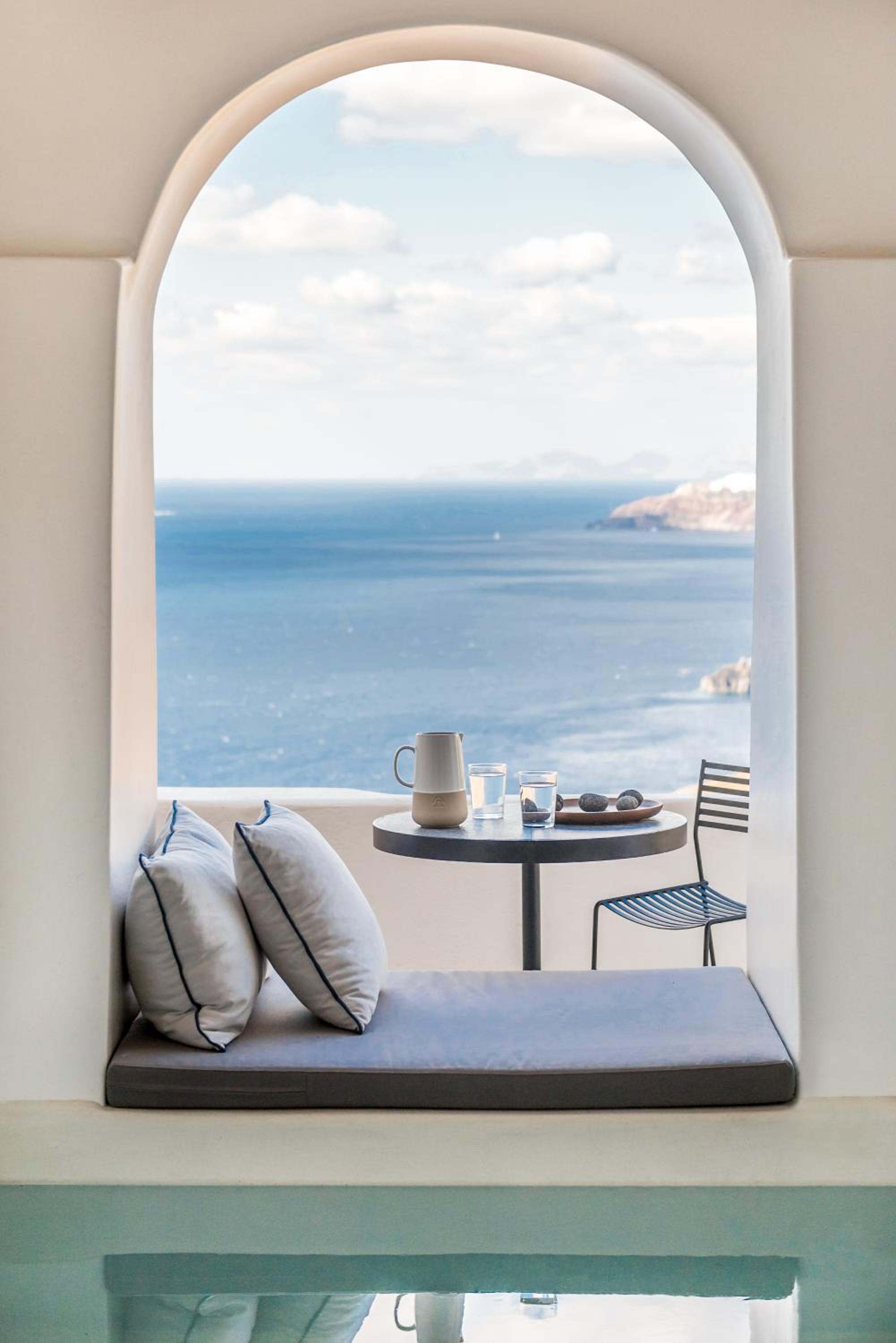 The Cave Suite with Hot Tub and Caldera View - Photo 11
