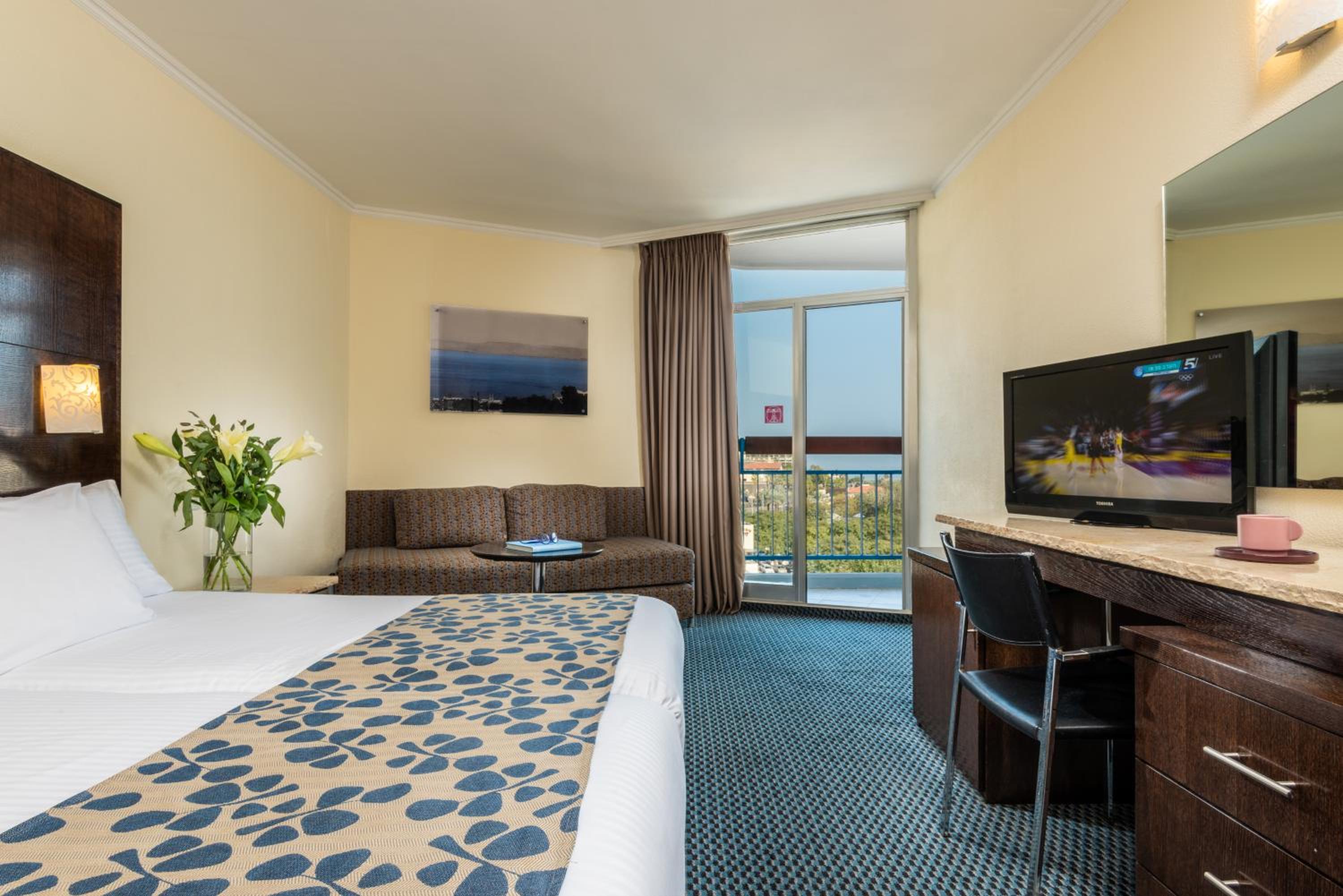 Superior Double Room with Balcony and Pool View