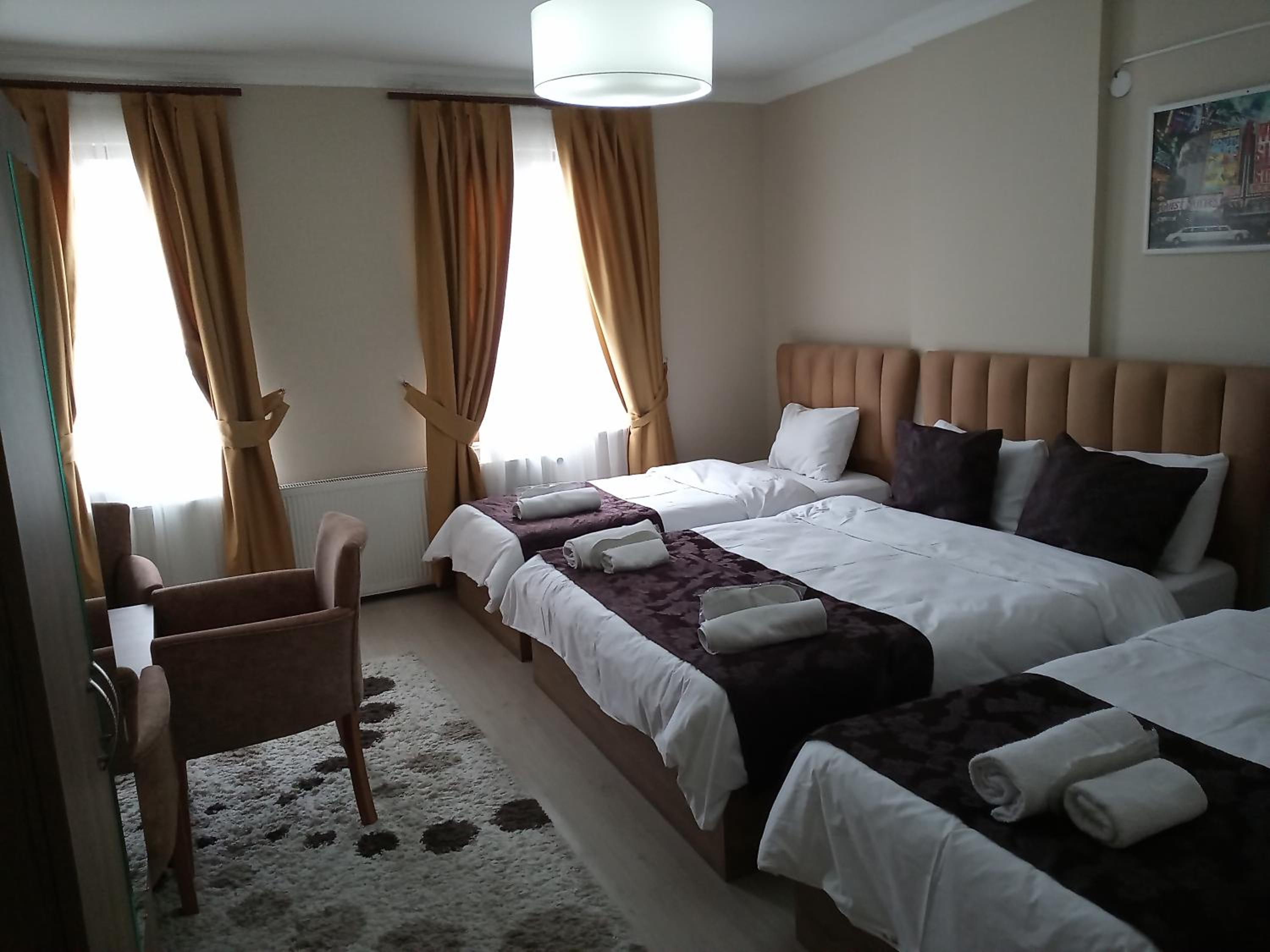 Luxury Triple Room photo 3