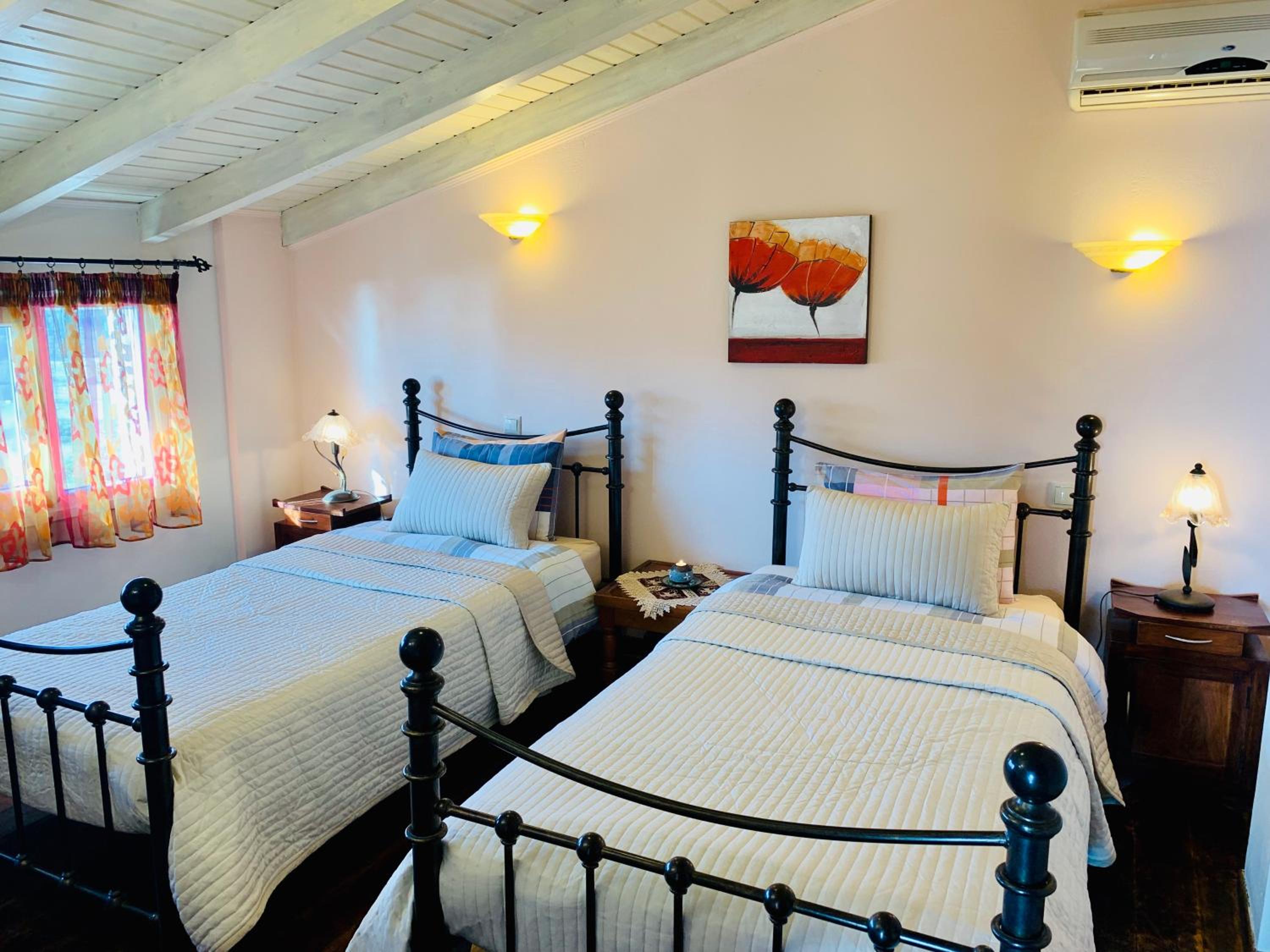 Three-Bedroom House photo 2