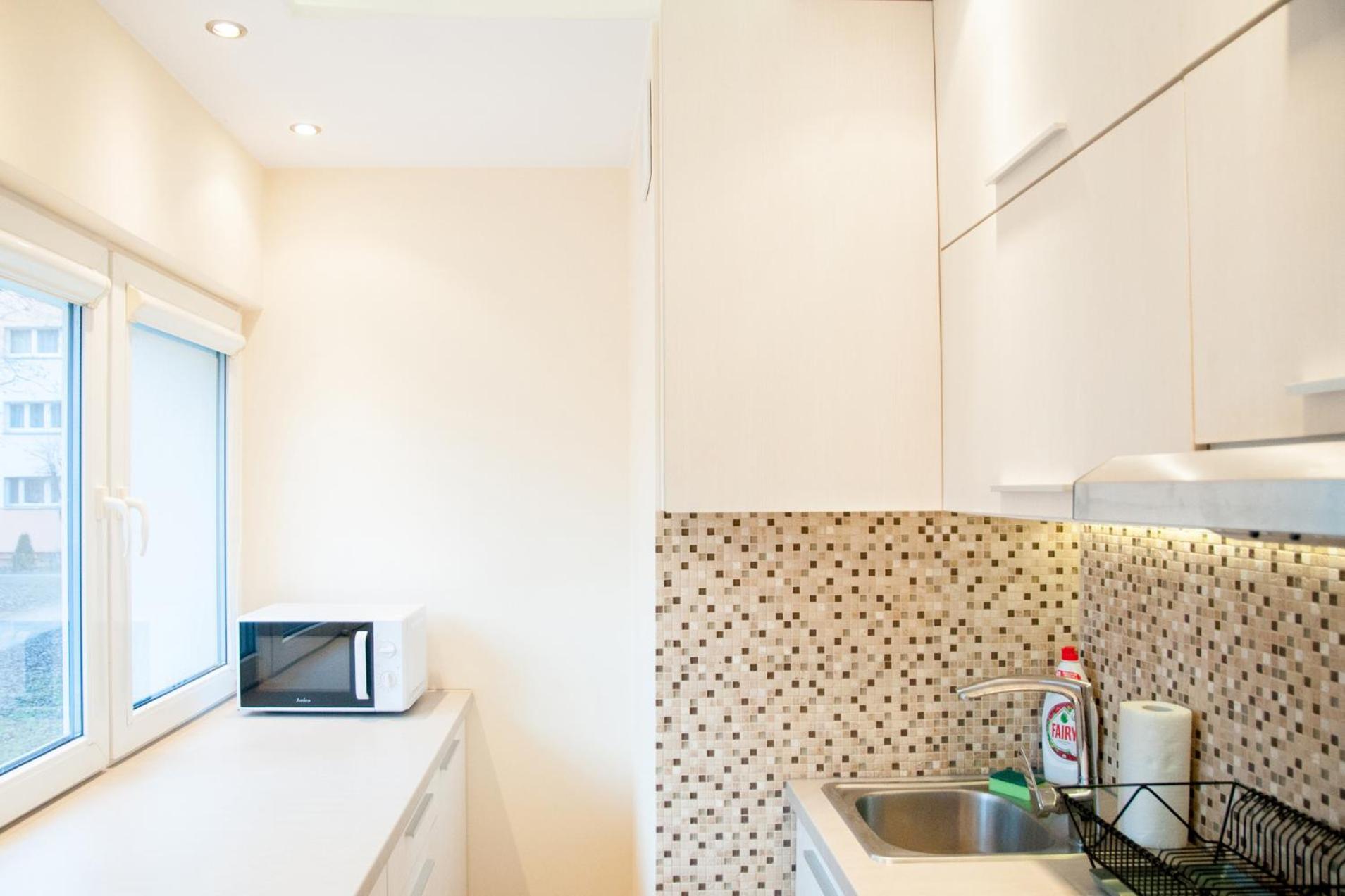 One-Bedroom Apartment - Photo 3