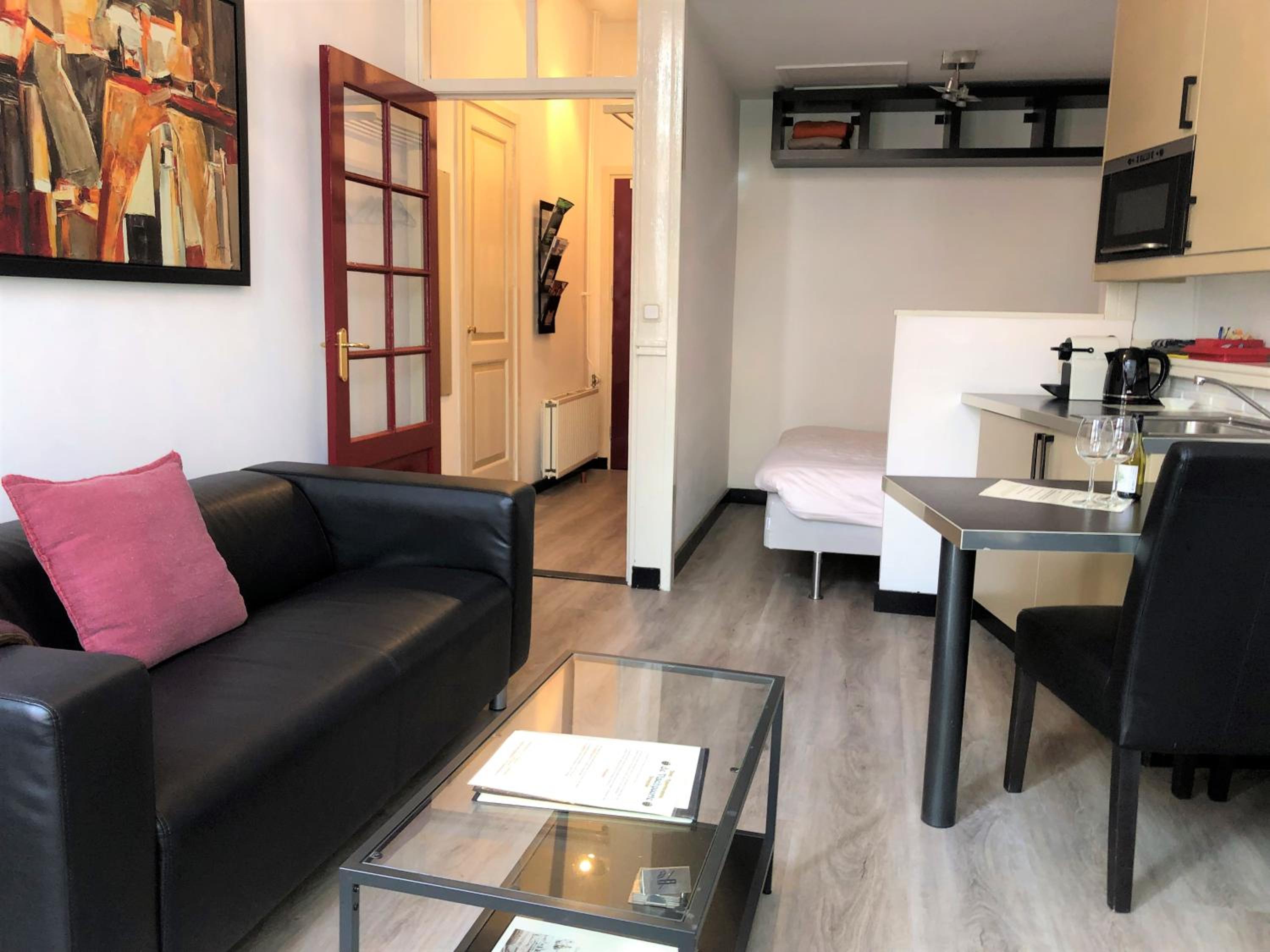Studio Apartment