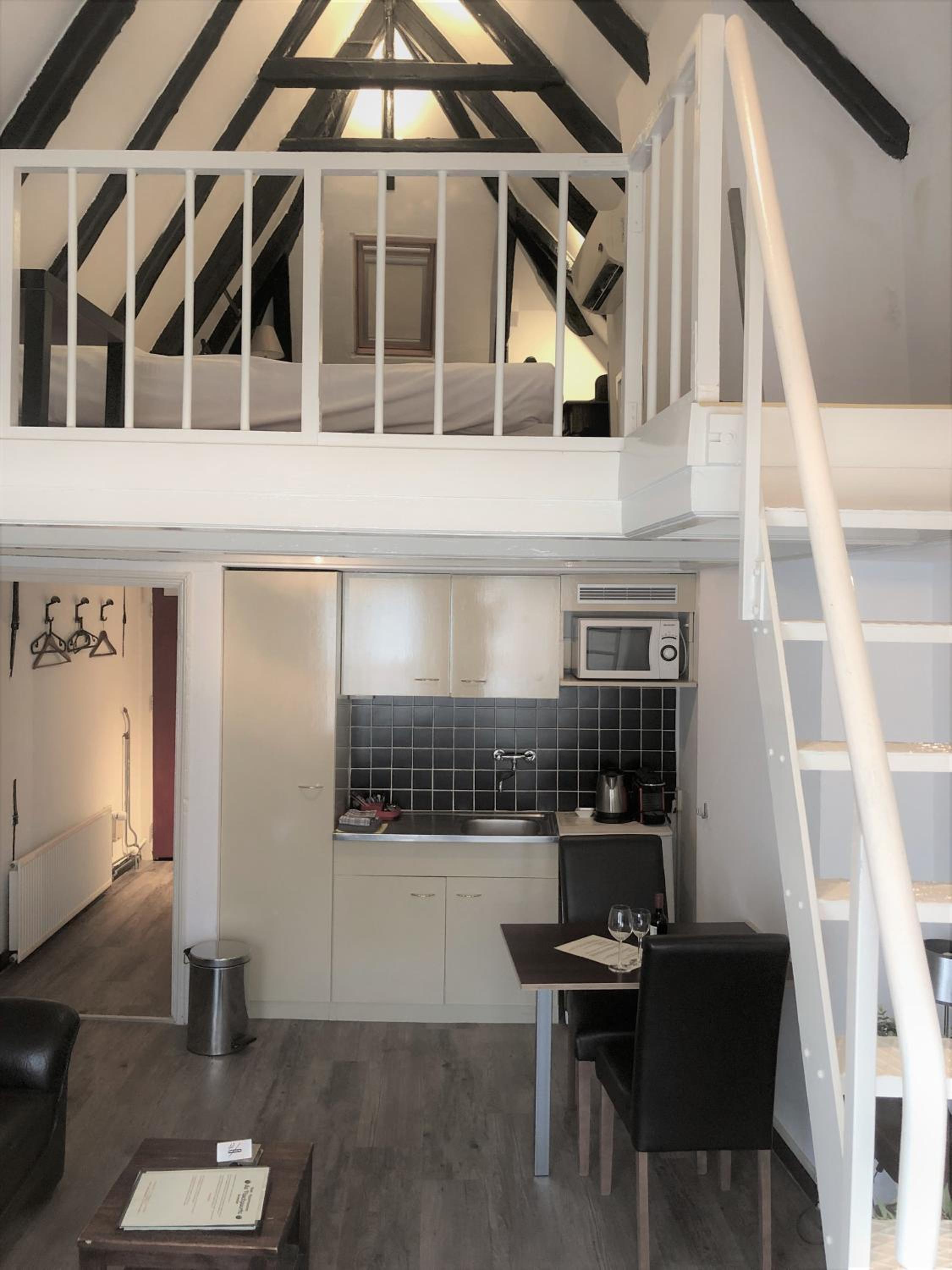 Studio - Split Level