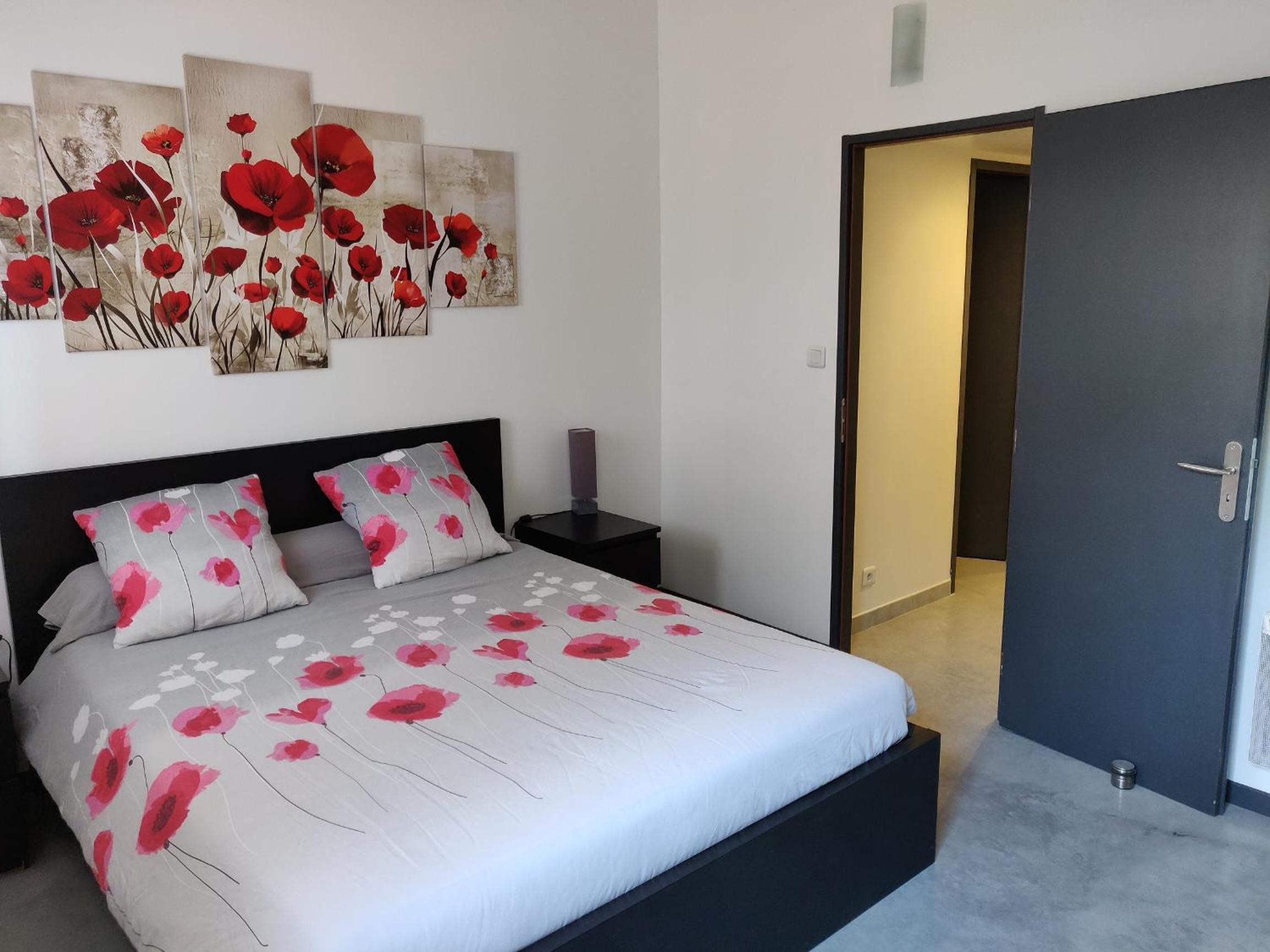 Double Room with Pool View photo 2