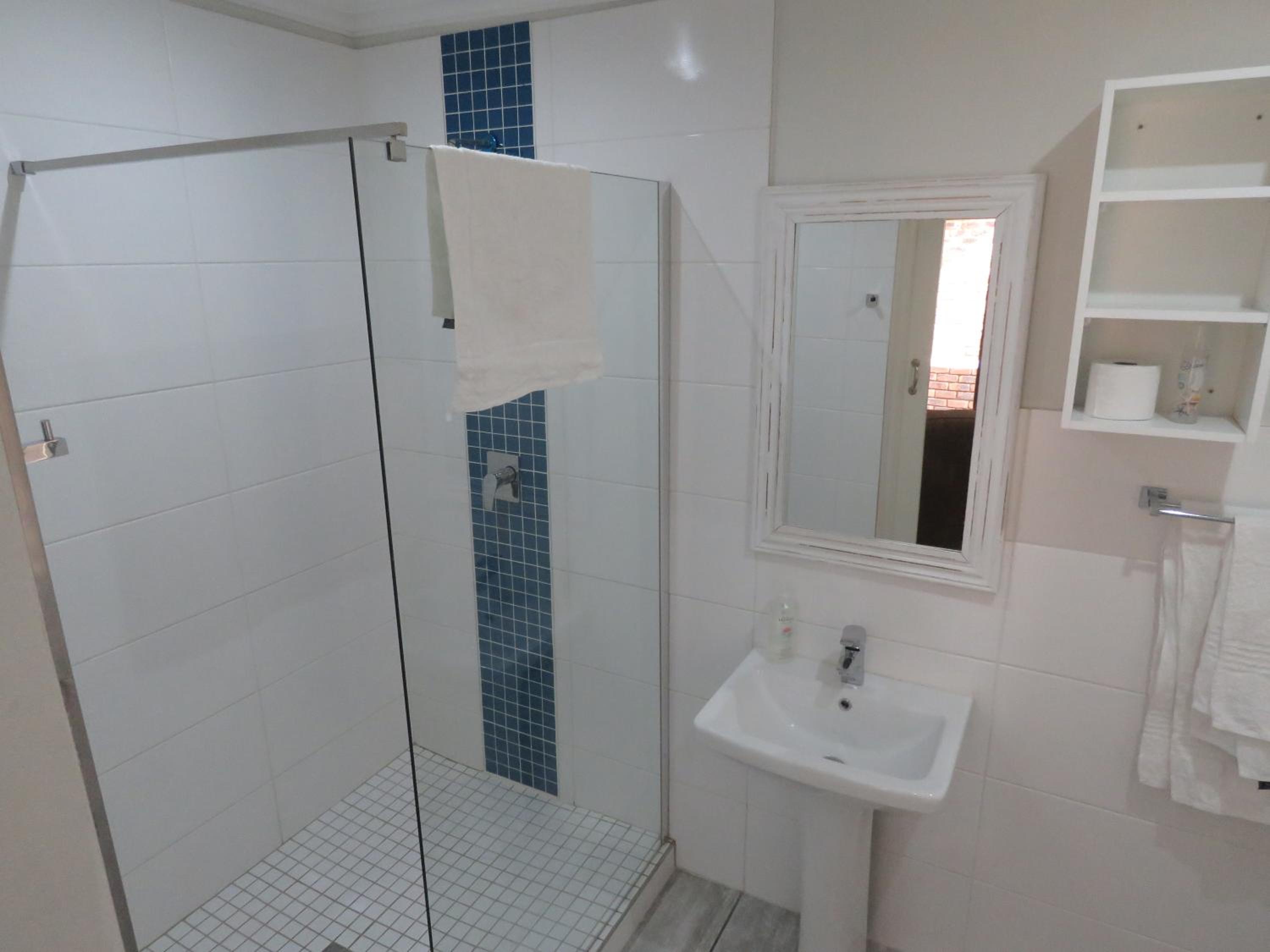 Apartment - Photo 3