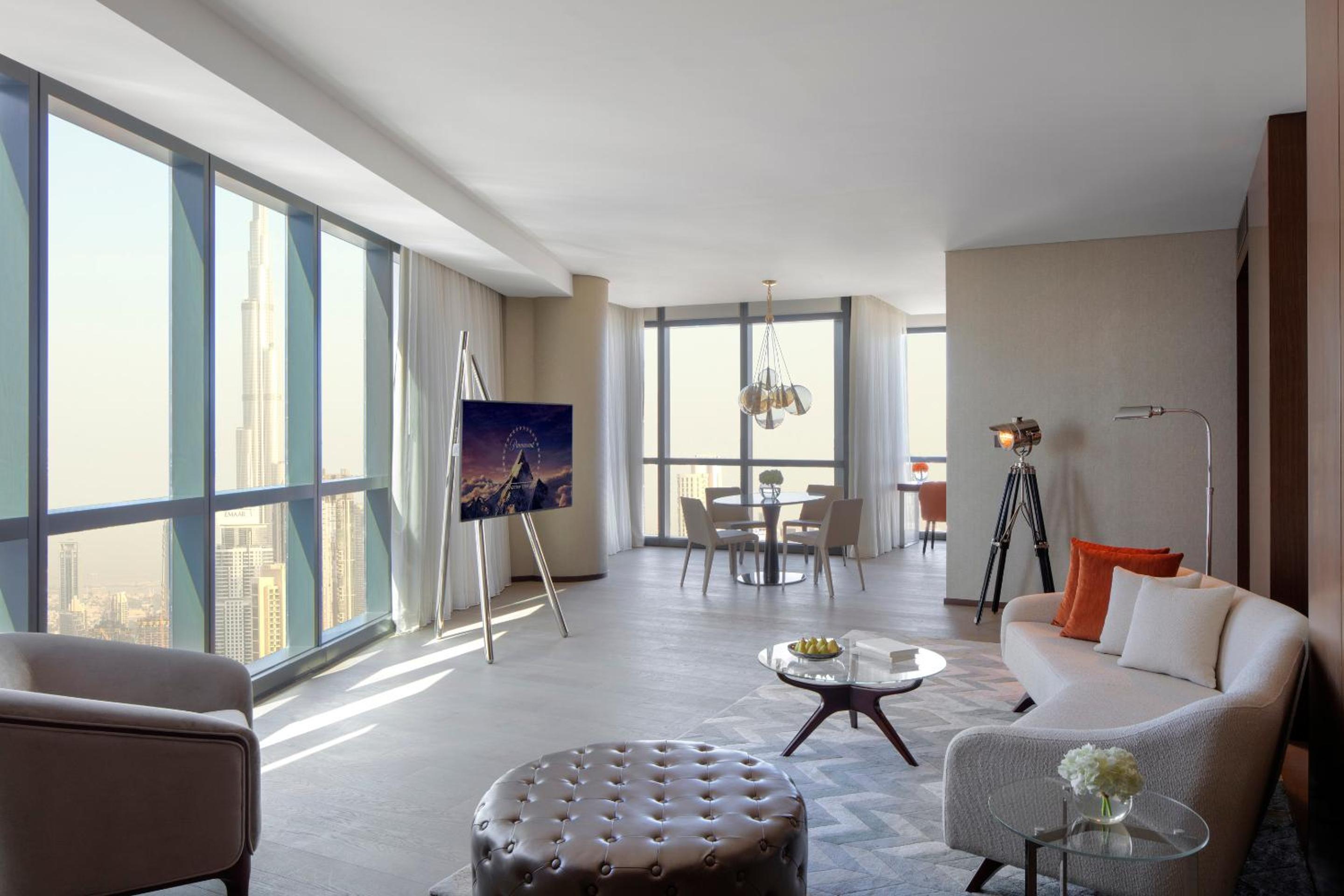 Paramount Suite