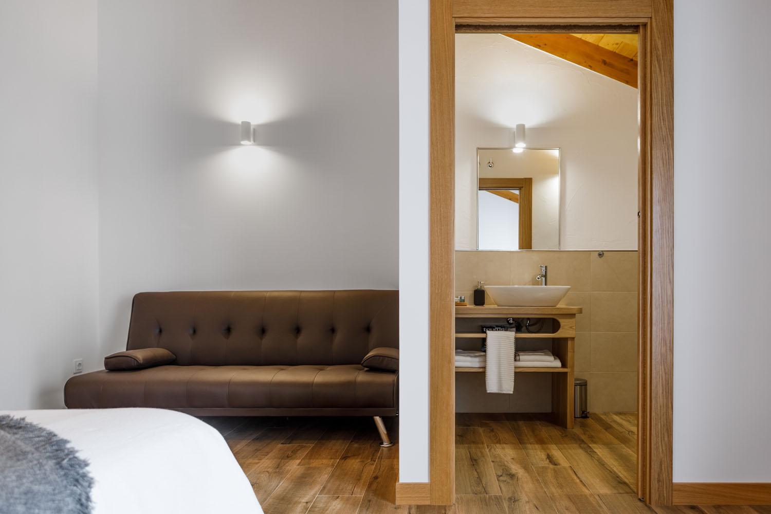 Triple Room with Shower - Photo 8