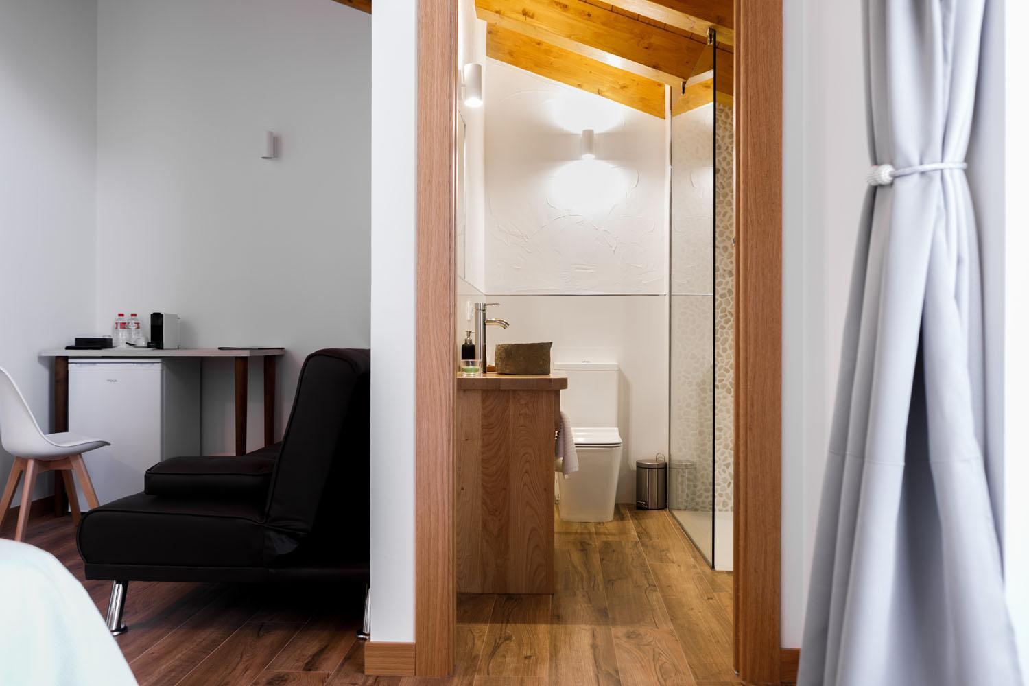 Triple Room with Shower - Photo 17