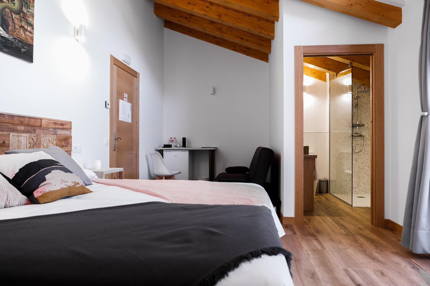 Triple Room with Shower - Photo 16
