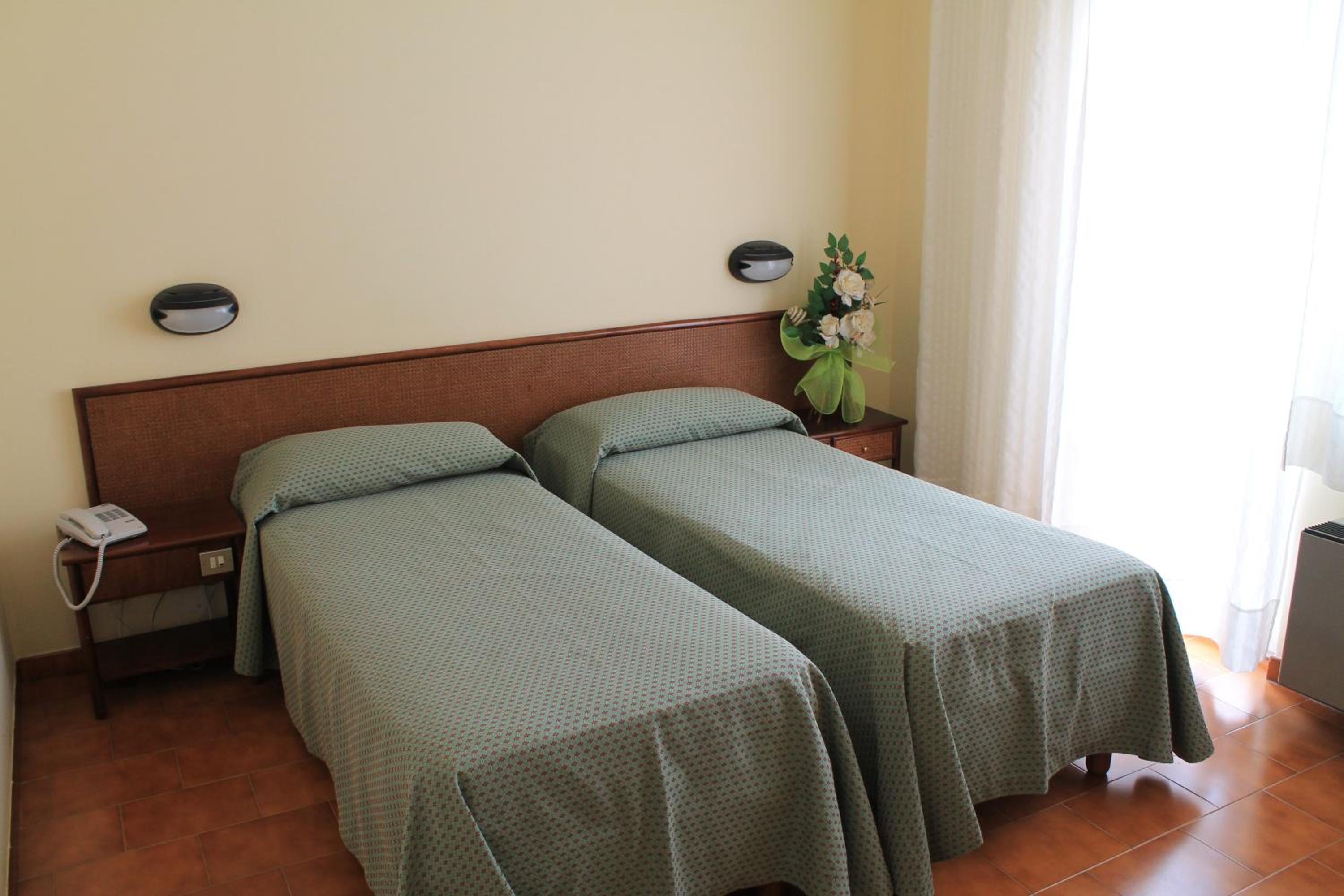 Economy Double or Twin Room - Photo 6