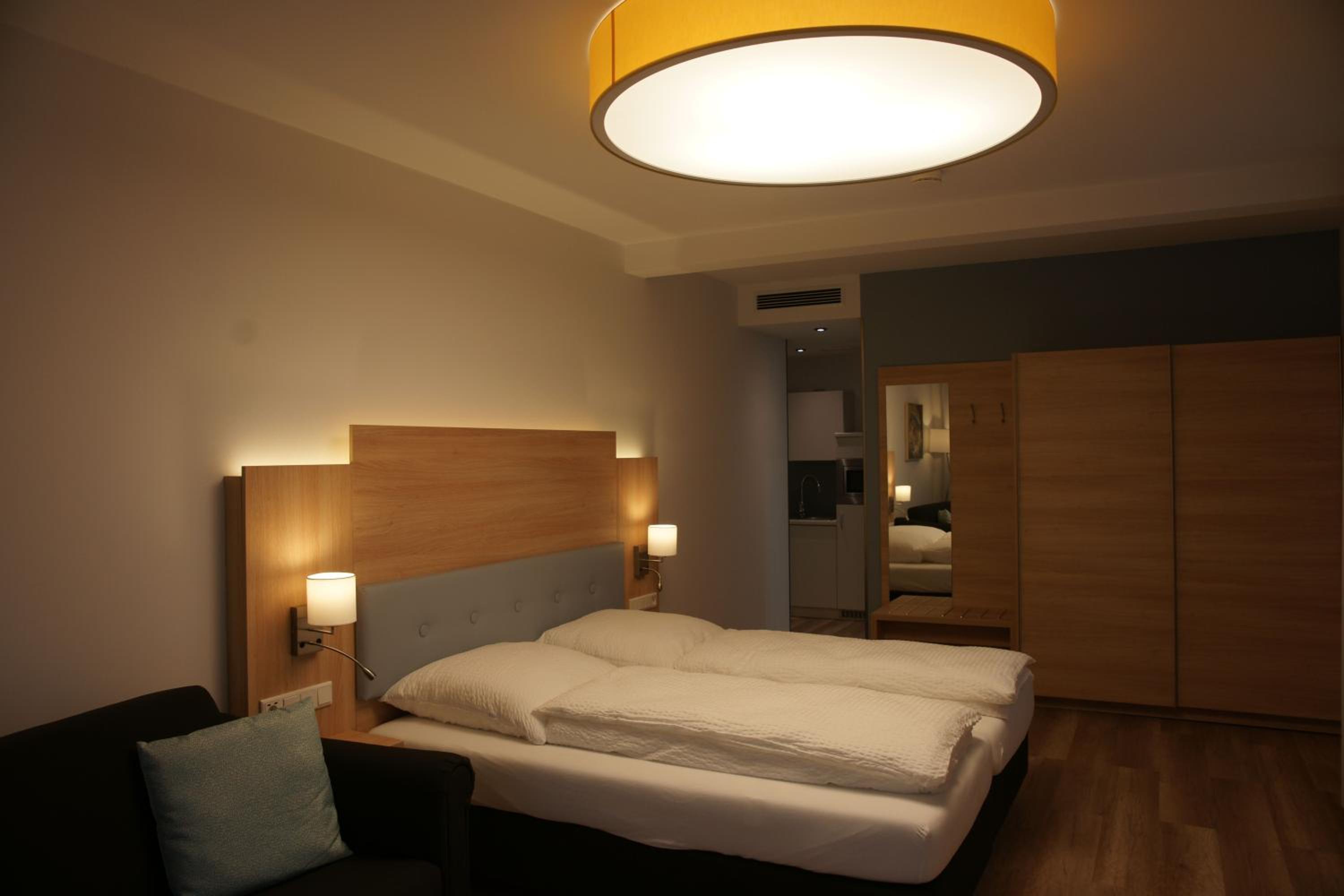 Deluxe Quadruple Room - Photo 8