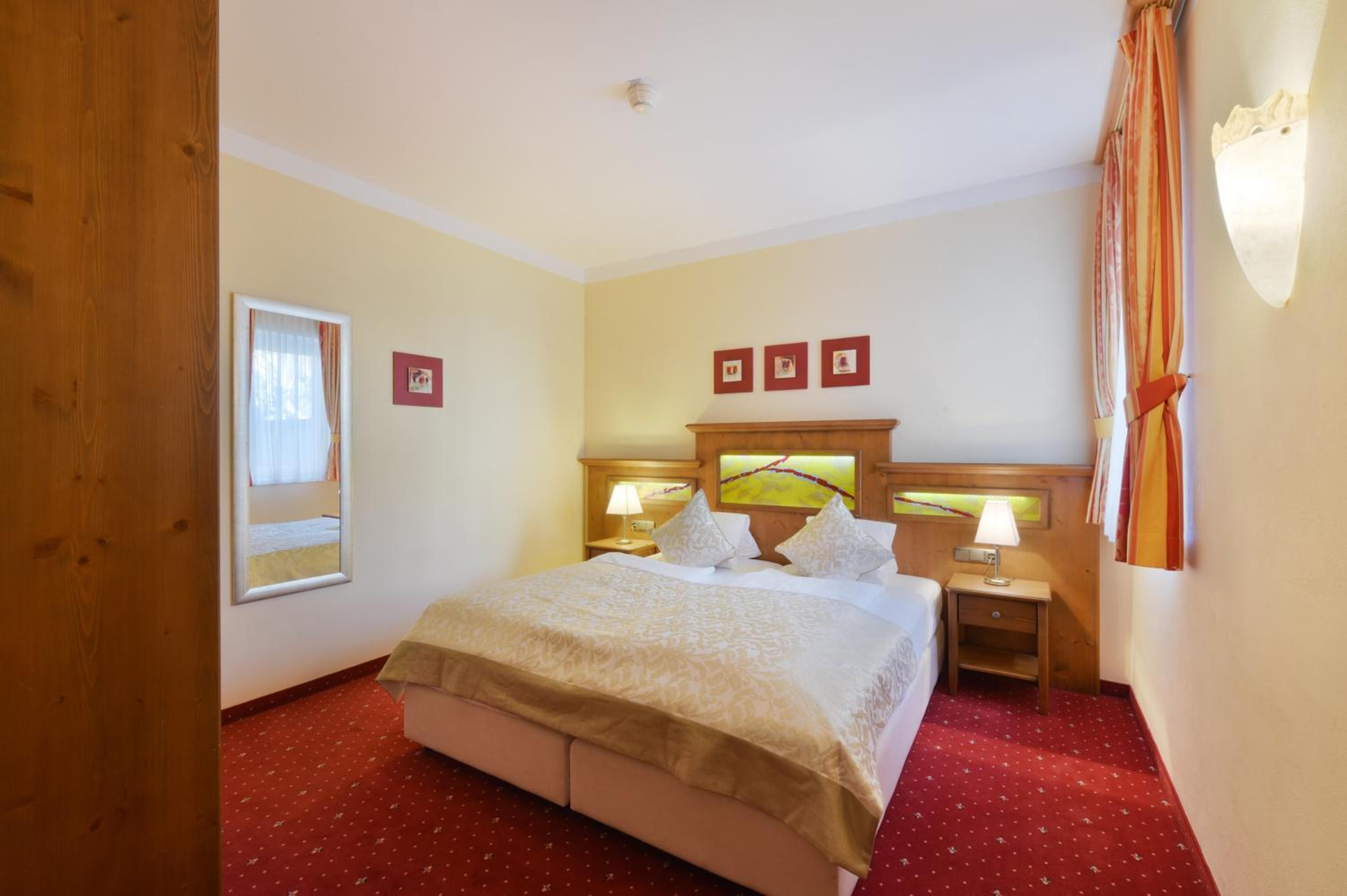 Standard One-Bedroom Apartment photo 2