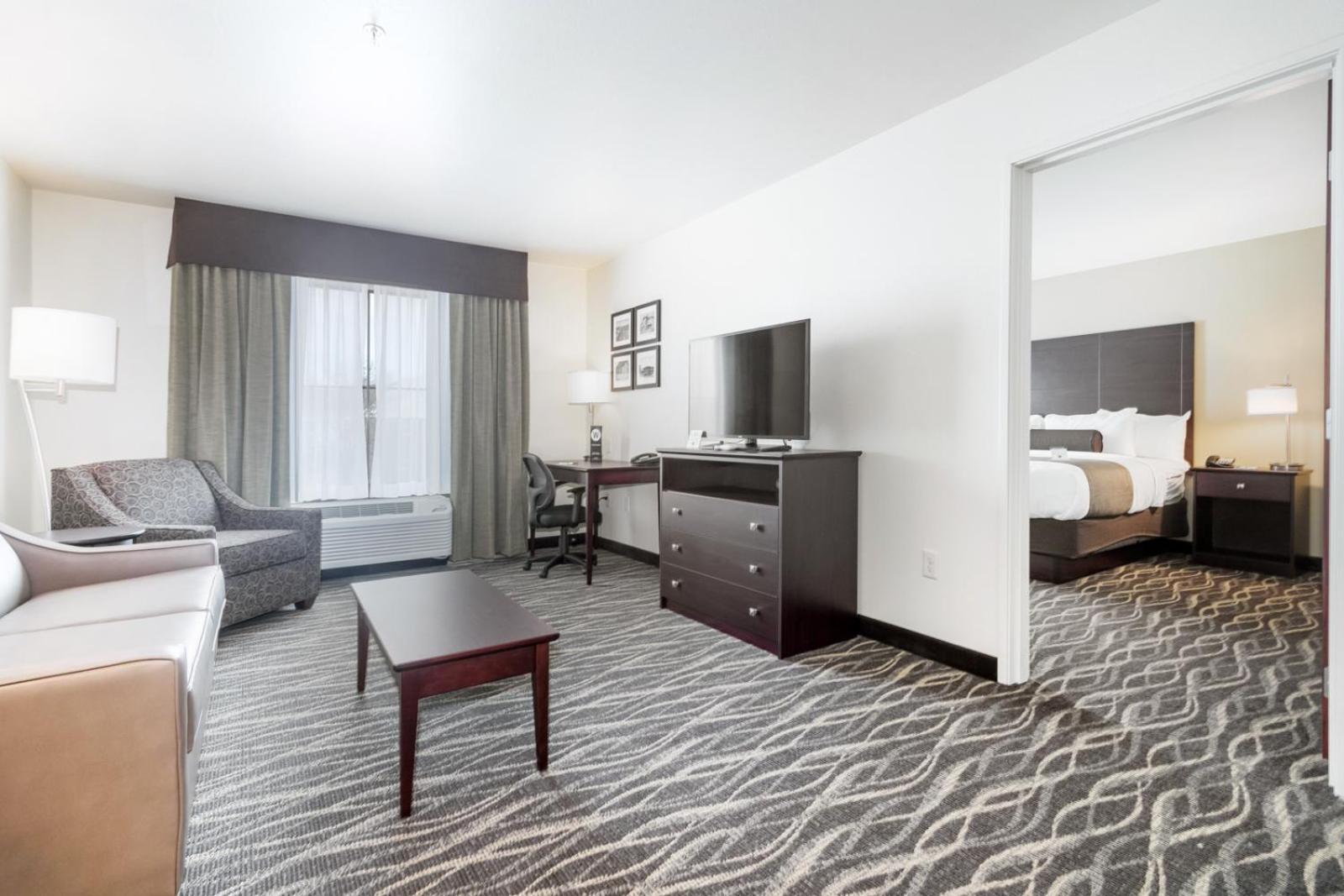 Deluxe Suite - Photo 1