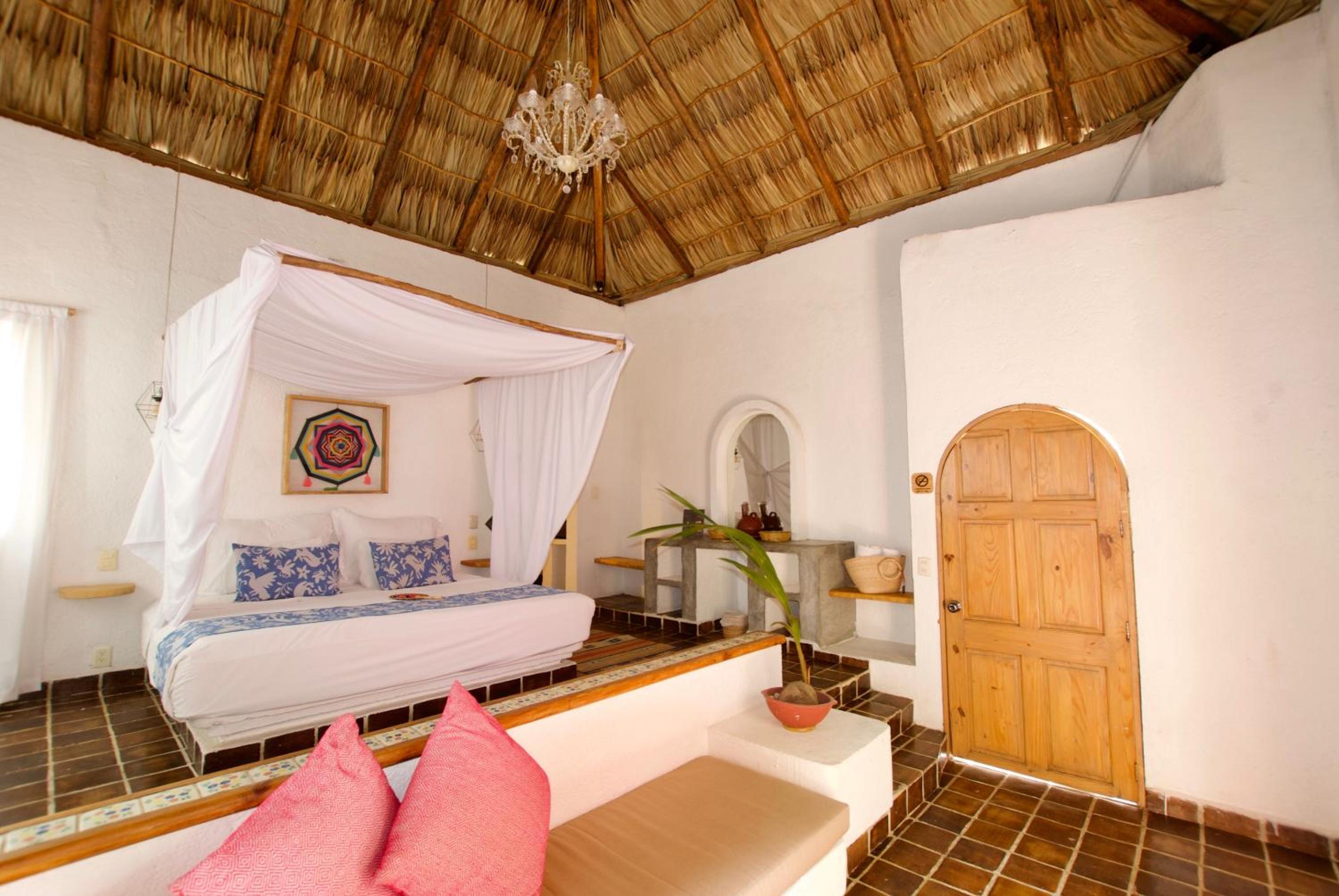 One-Bedroom Cottage - Photo 5