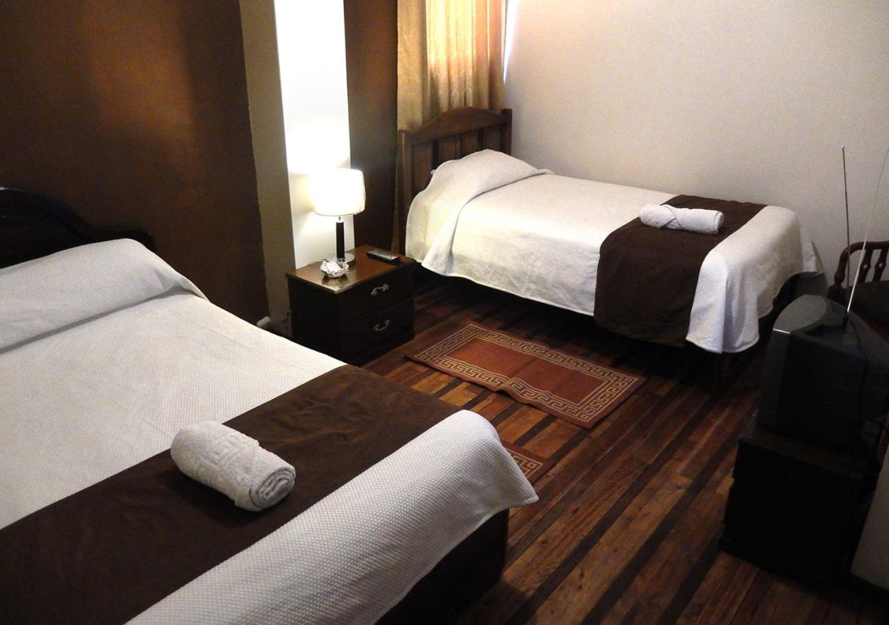 Standard Double Room with Shared Bathroom photo 3