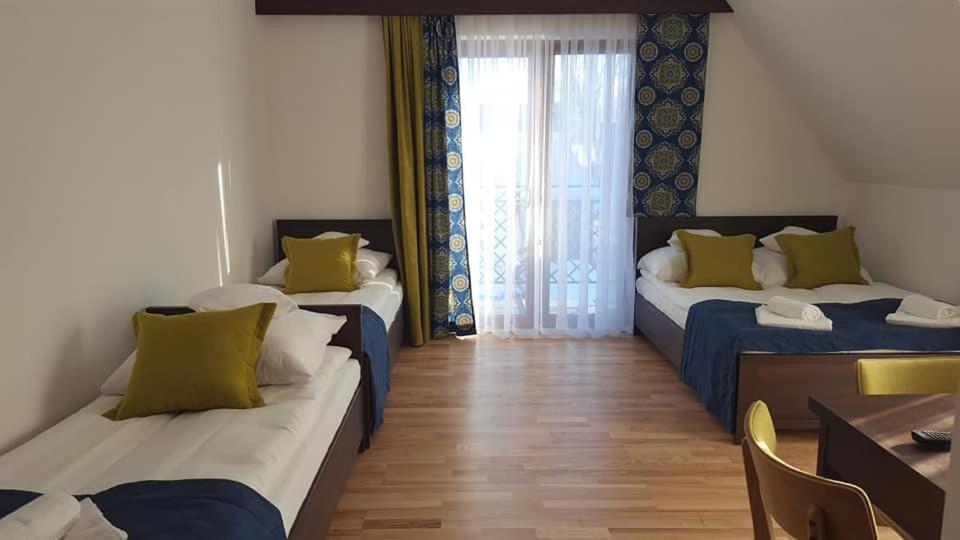 Quadruple Room with Balcony photo 1