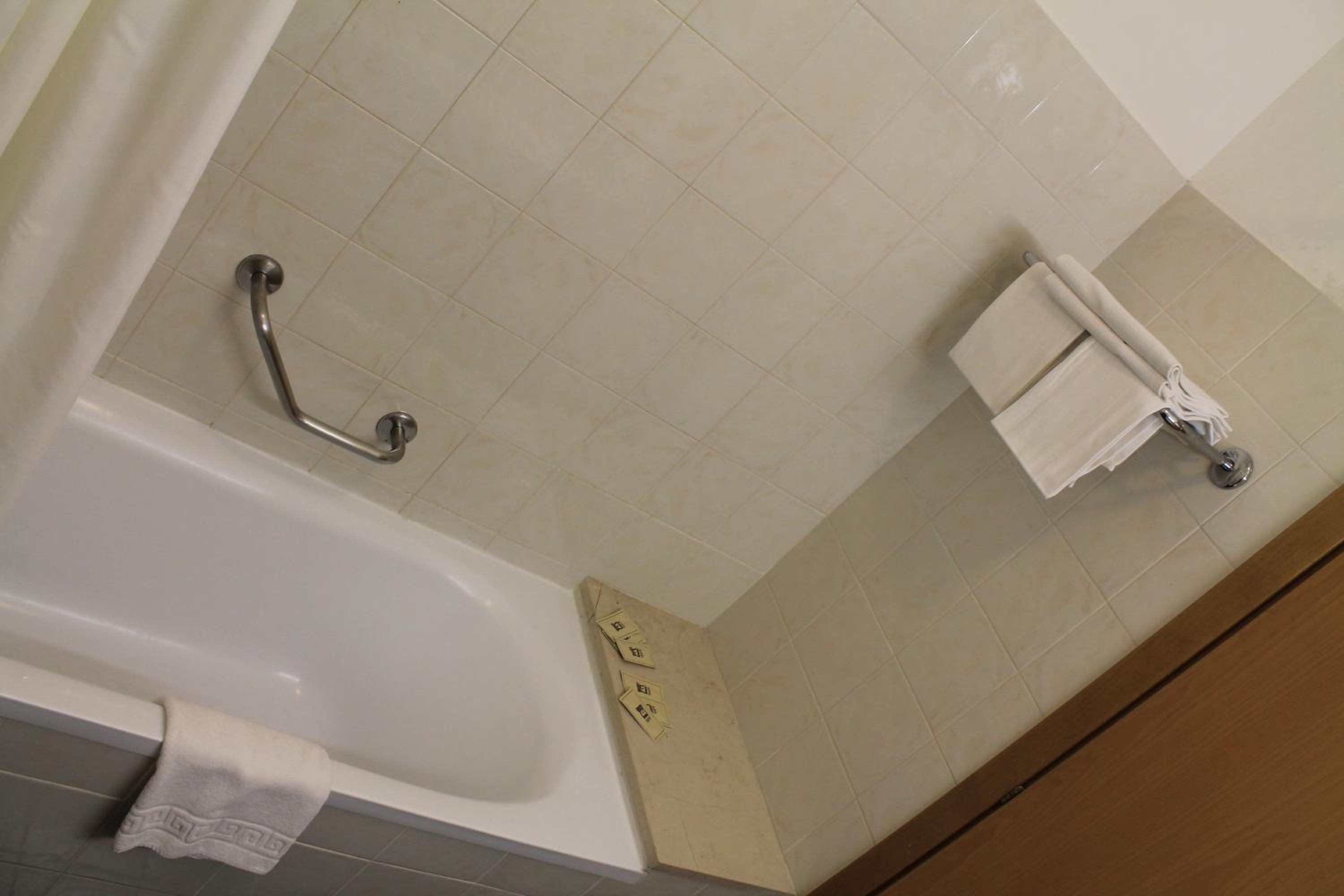 Double Room - Photo 4
