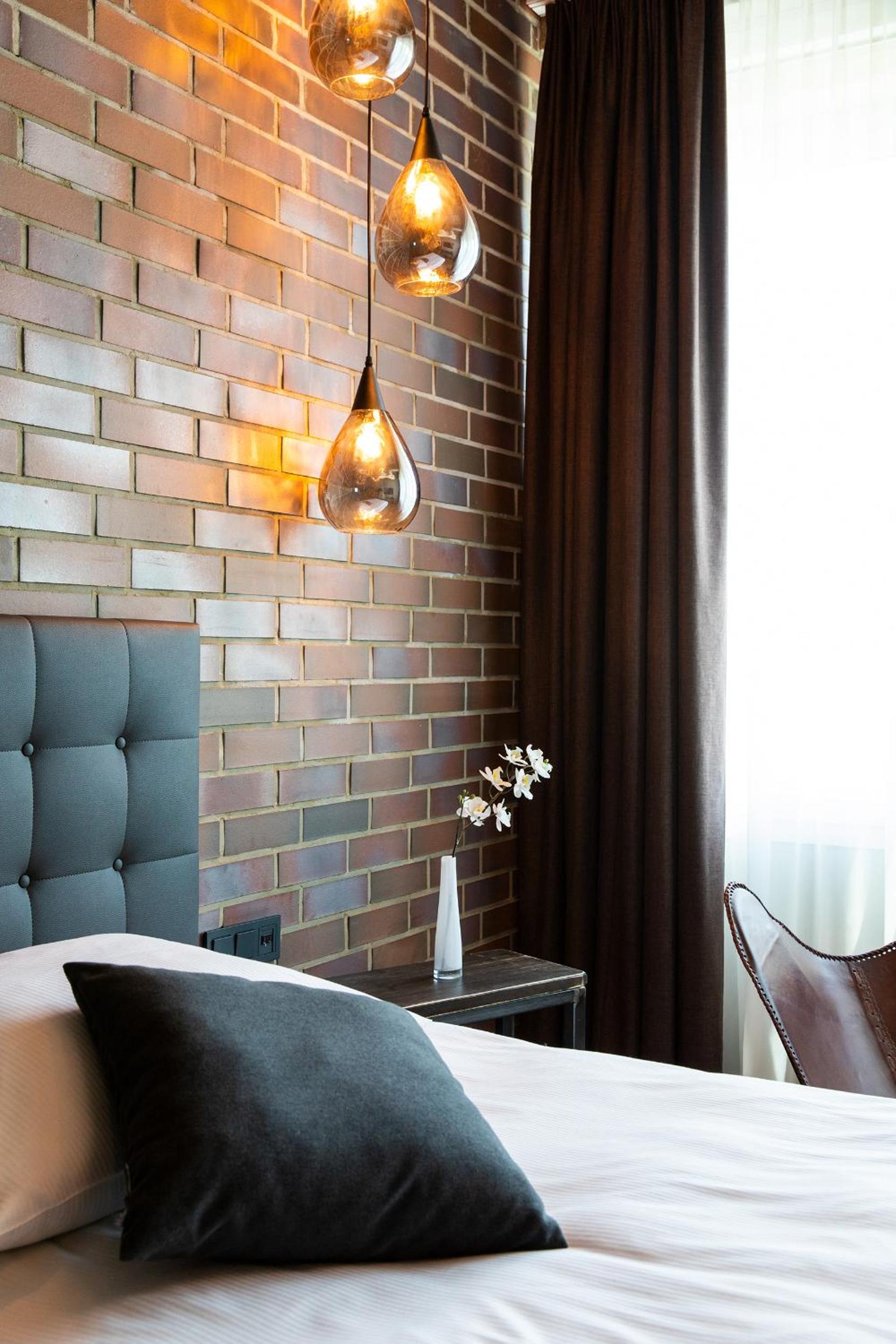 Business Queen Room with view - Photo 3