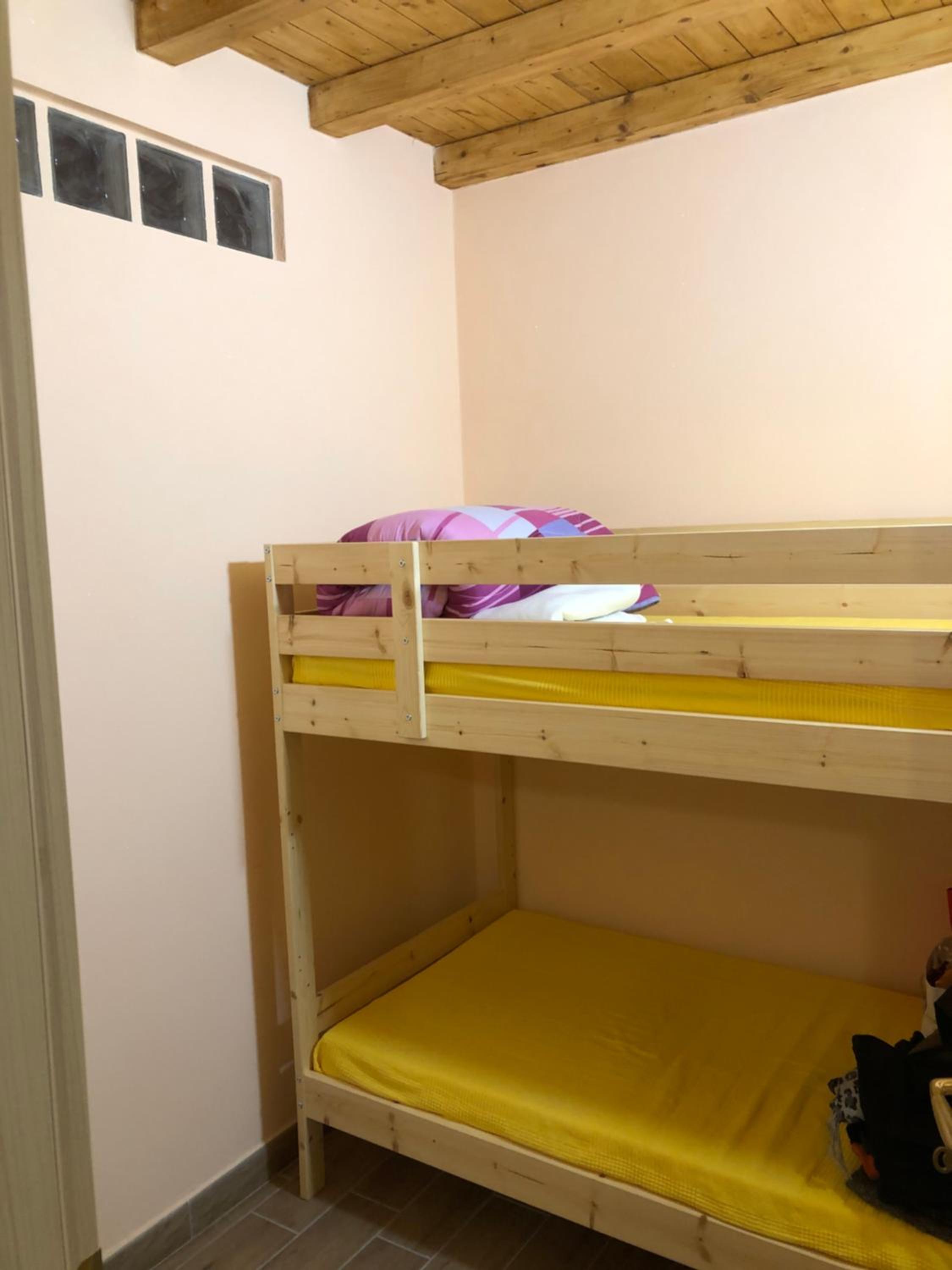 Two-Bedroom House - Photo 23