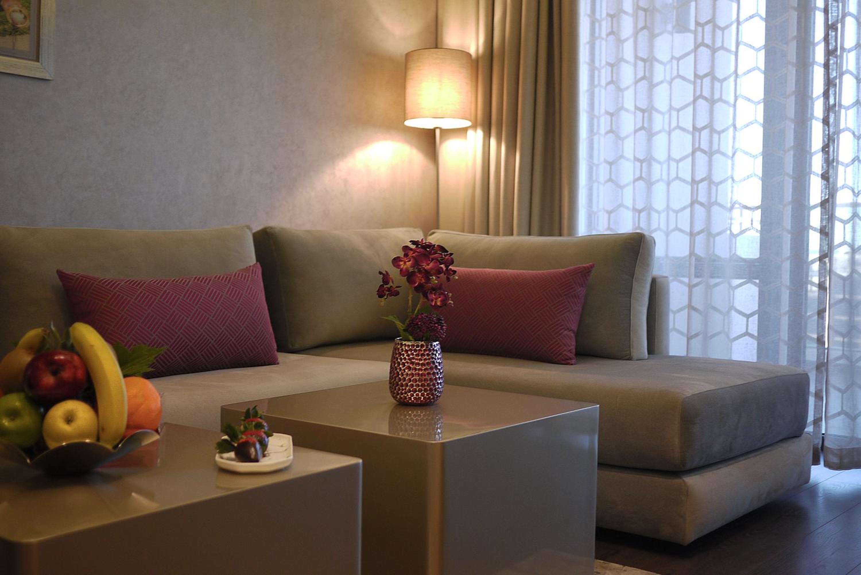 Deluxe King Suite - Photo 19