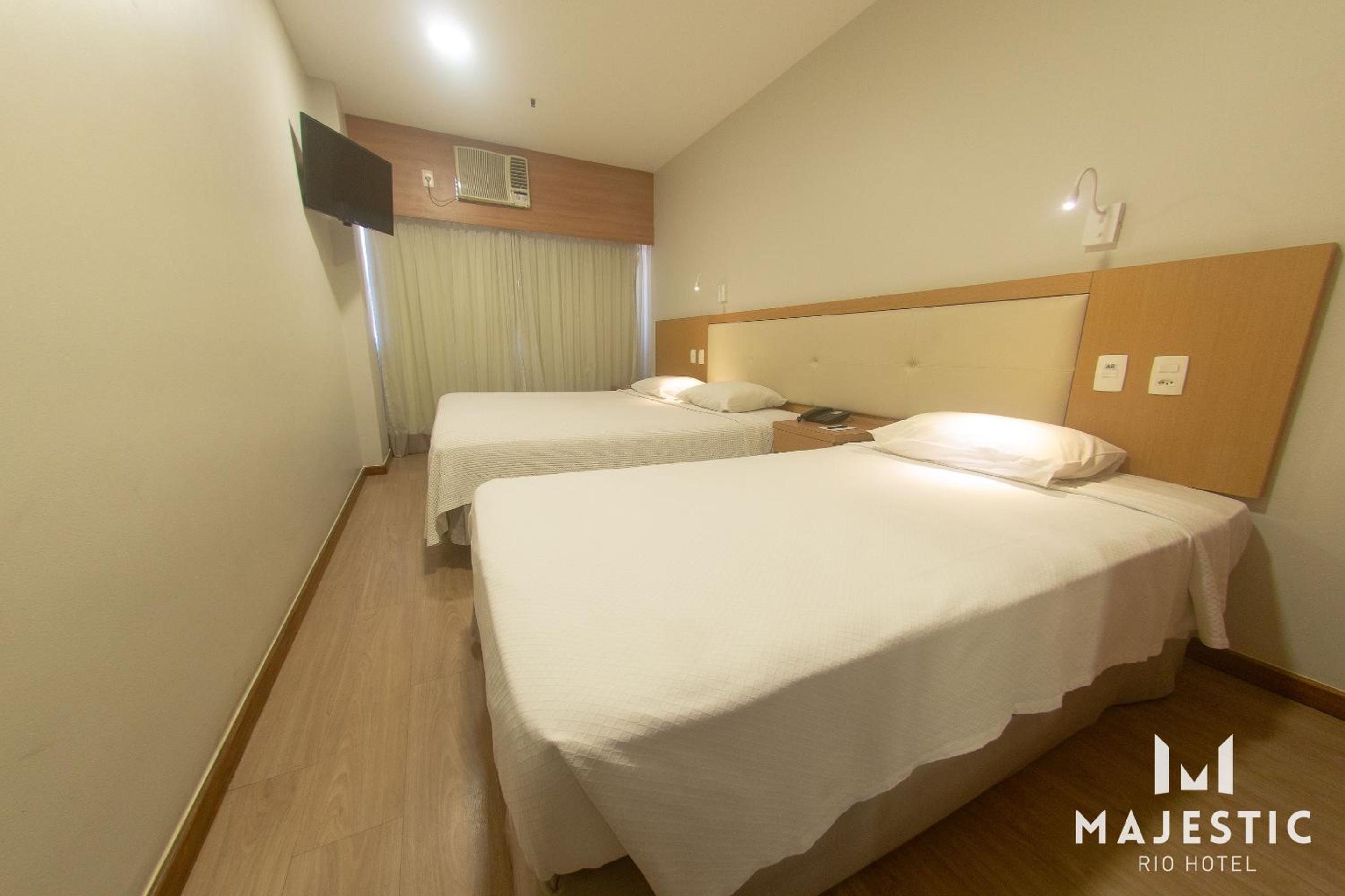 Deluxe Quadruple Room - Photo 1