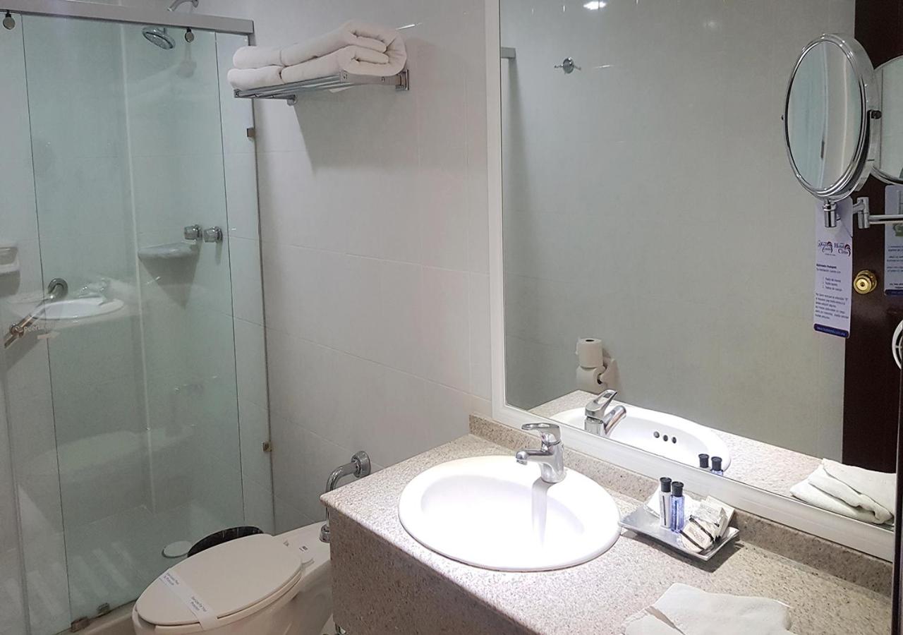 Twin Room with View - Photo 4