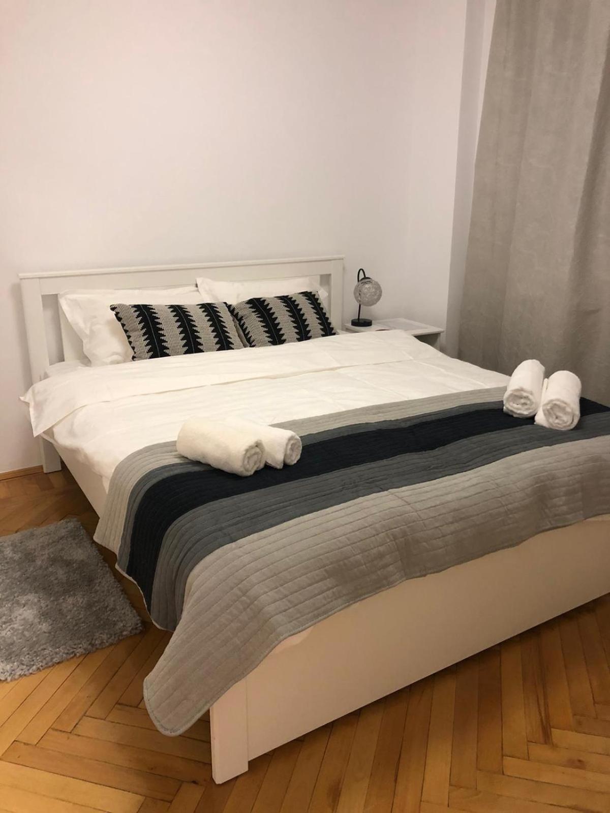 One-Bedroom Apartment - Photo 10