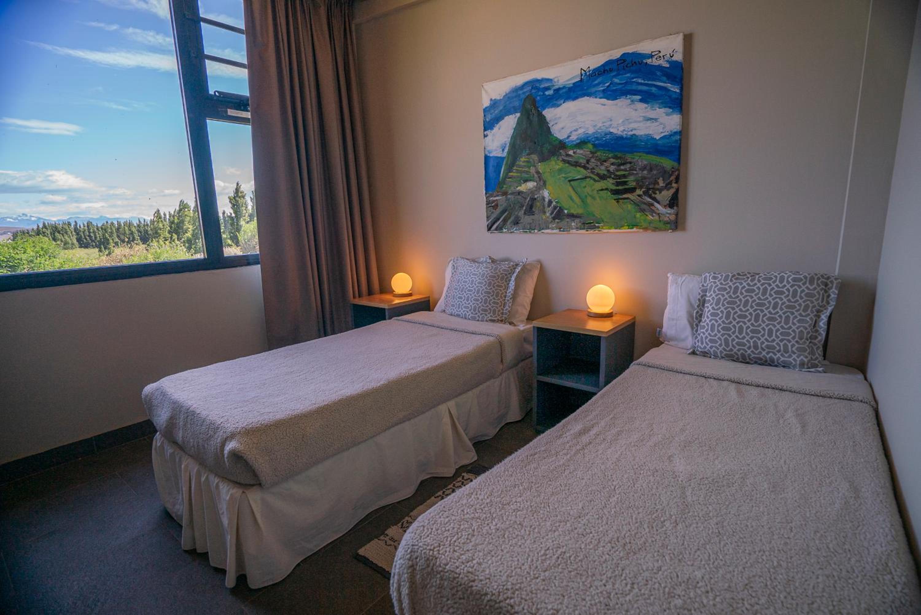 Twin Room with Mountain View photo 2