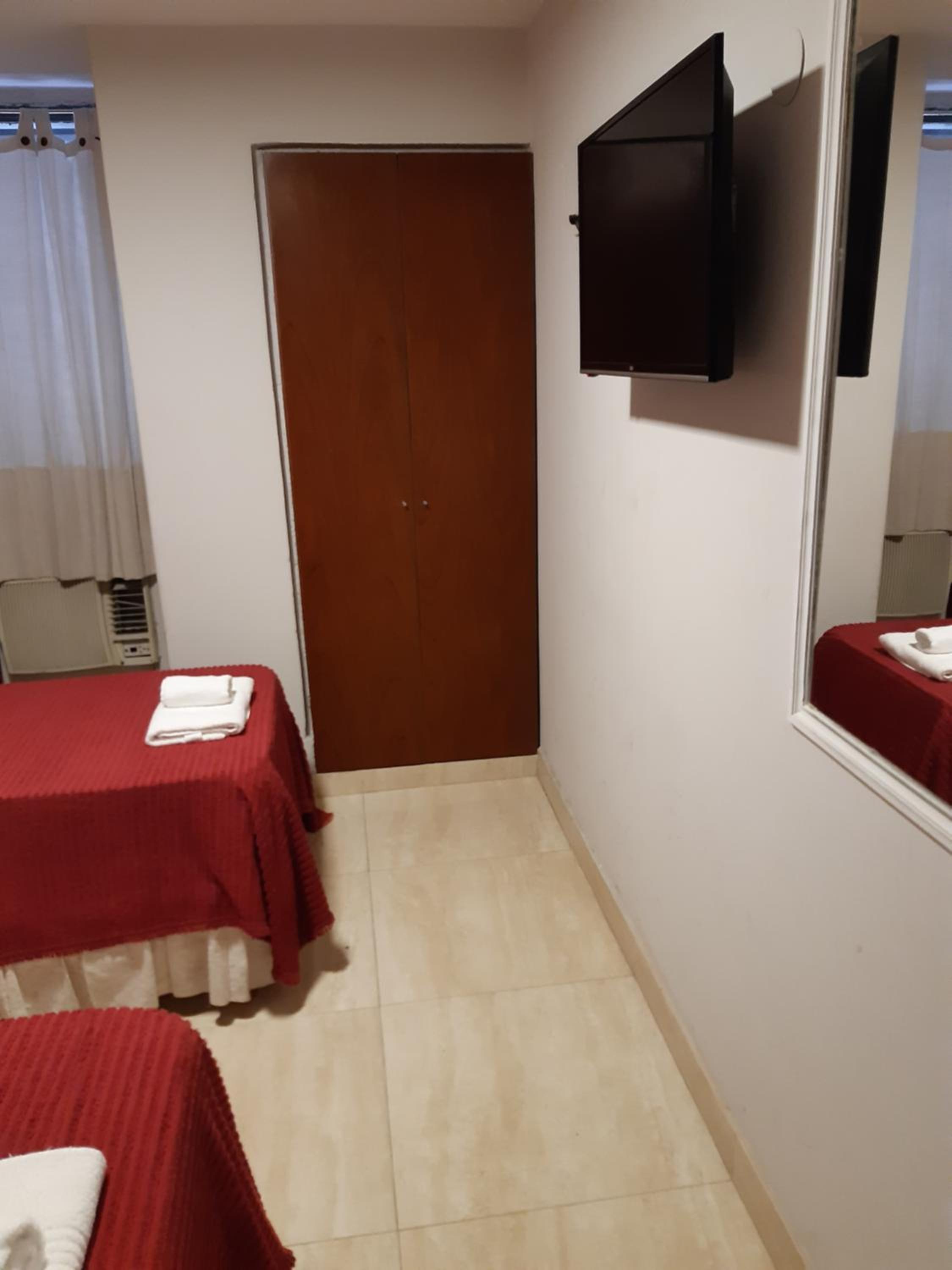 Standard Twin Room photo 3