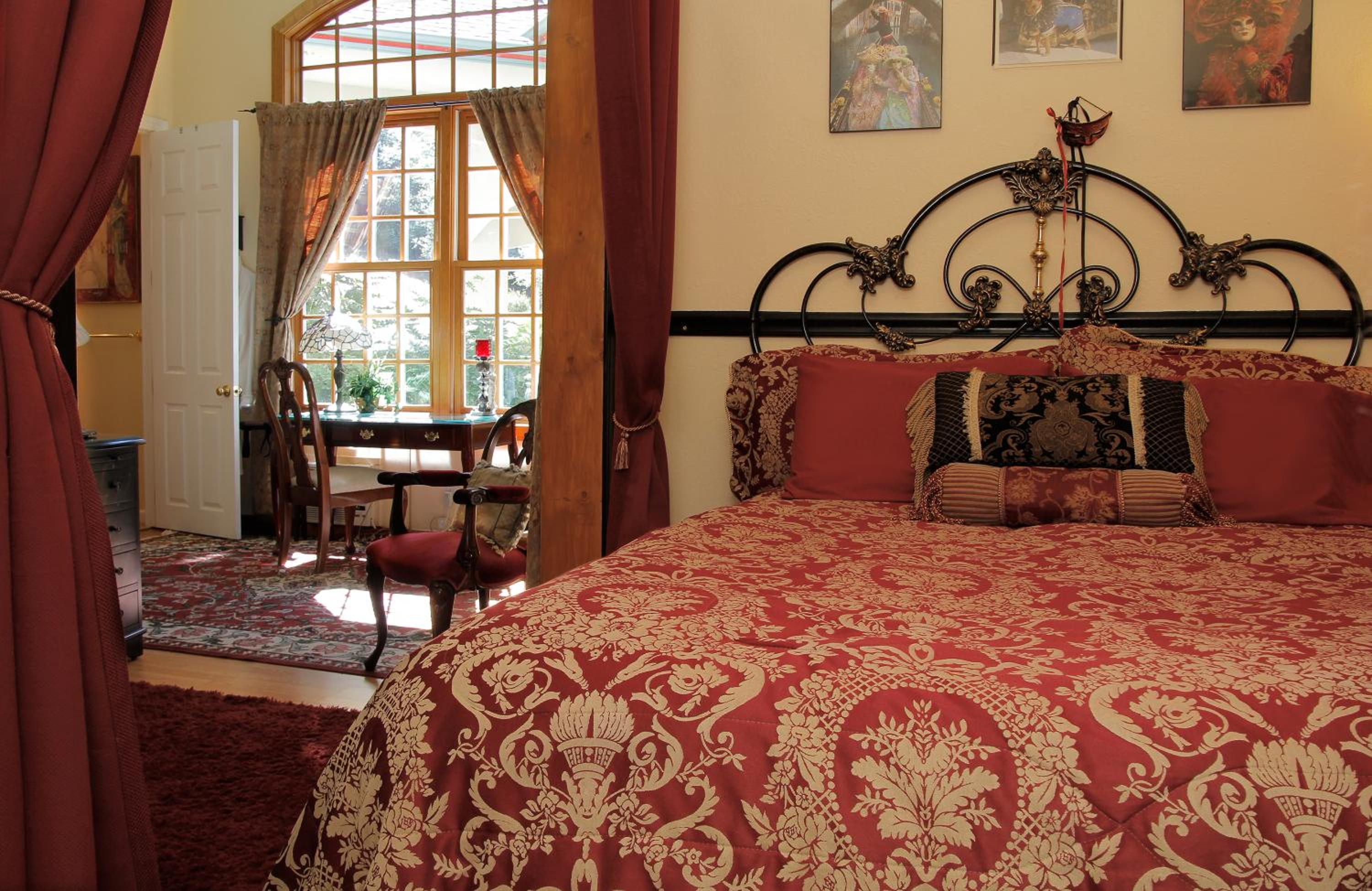 Suite with Balcony photo 3