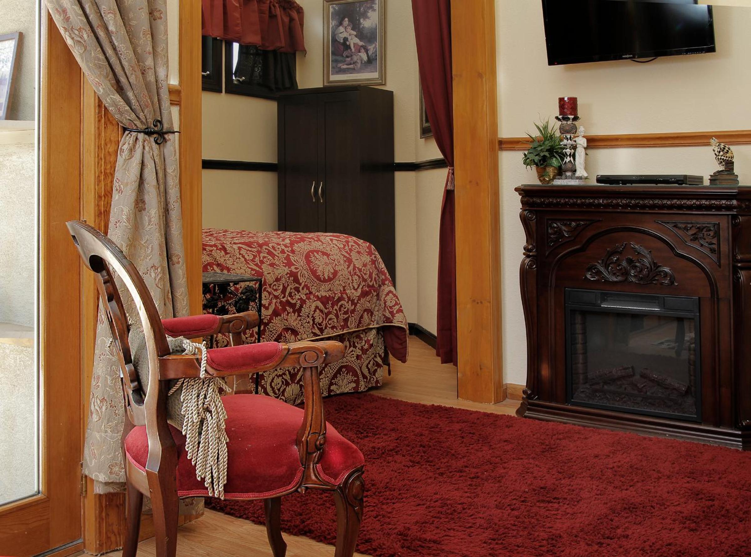 Suite with Balcony photo 1