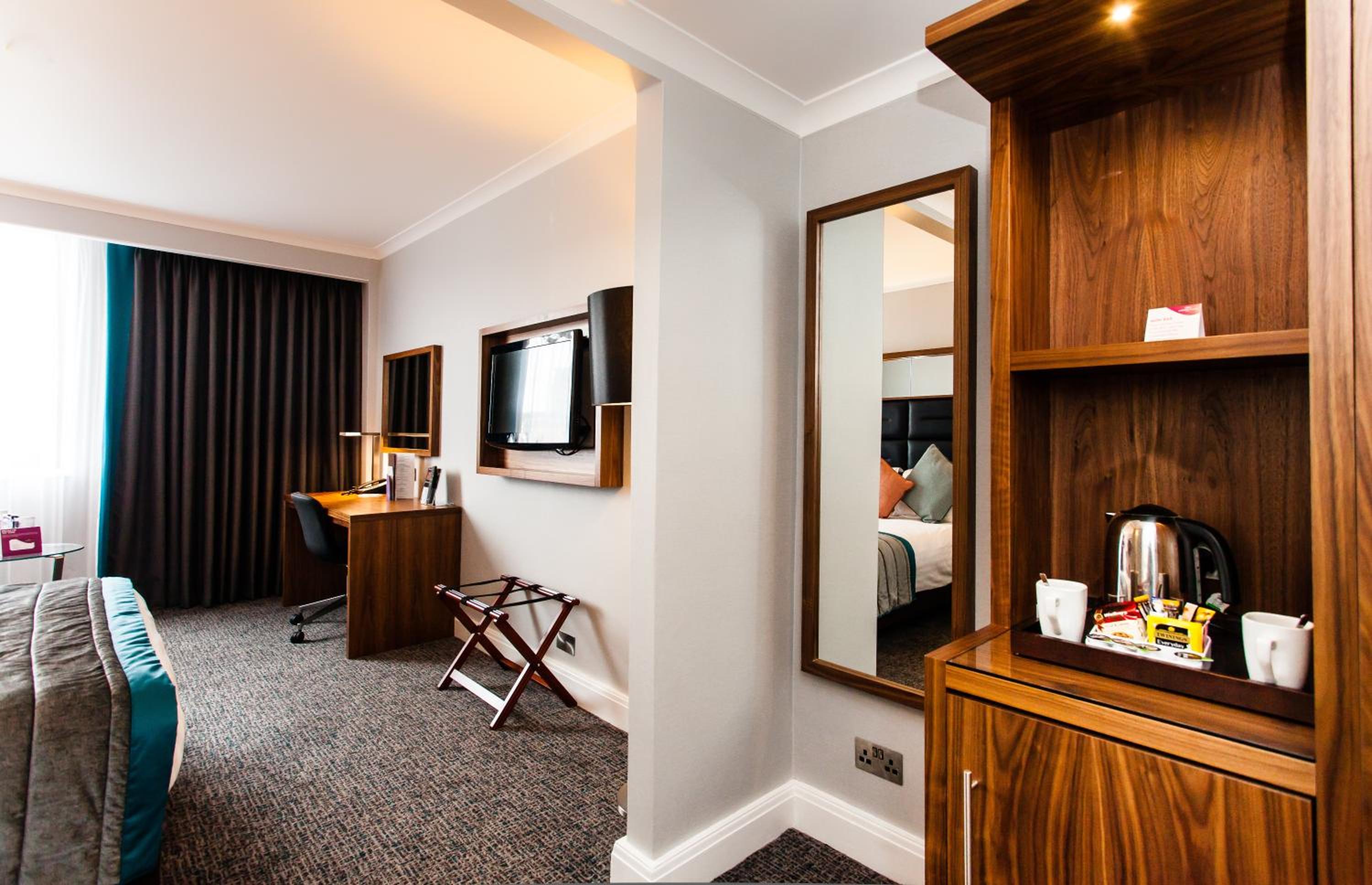 Standard Queen Room - Photo 6