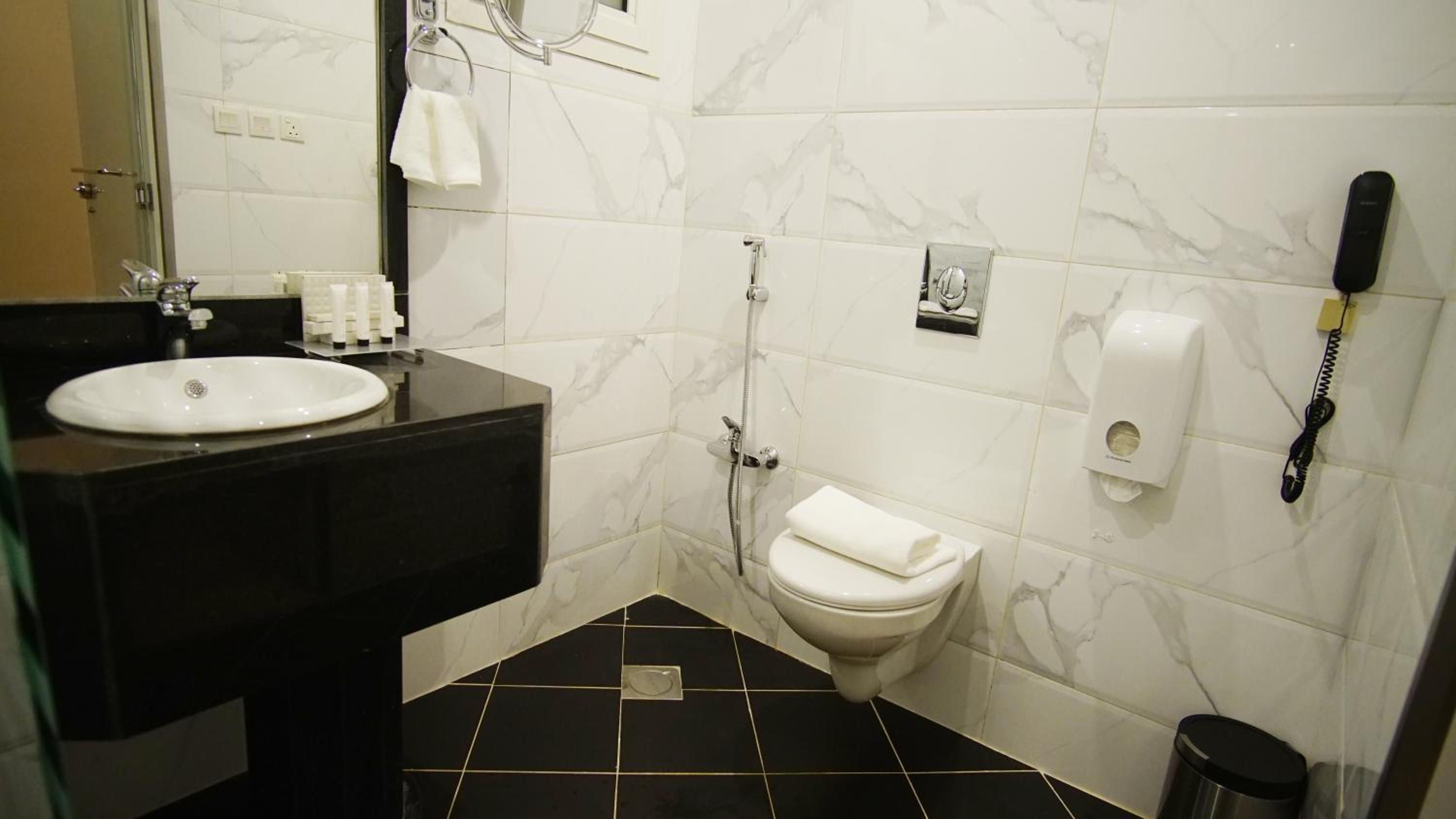 Deluxe Double Room photo 3