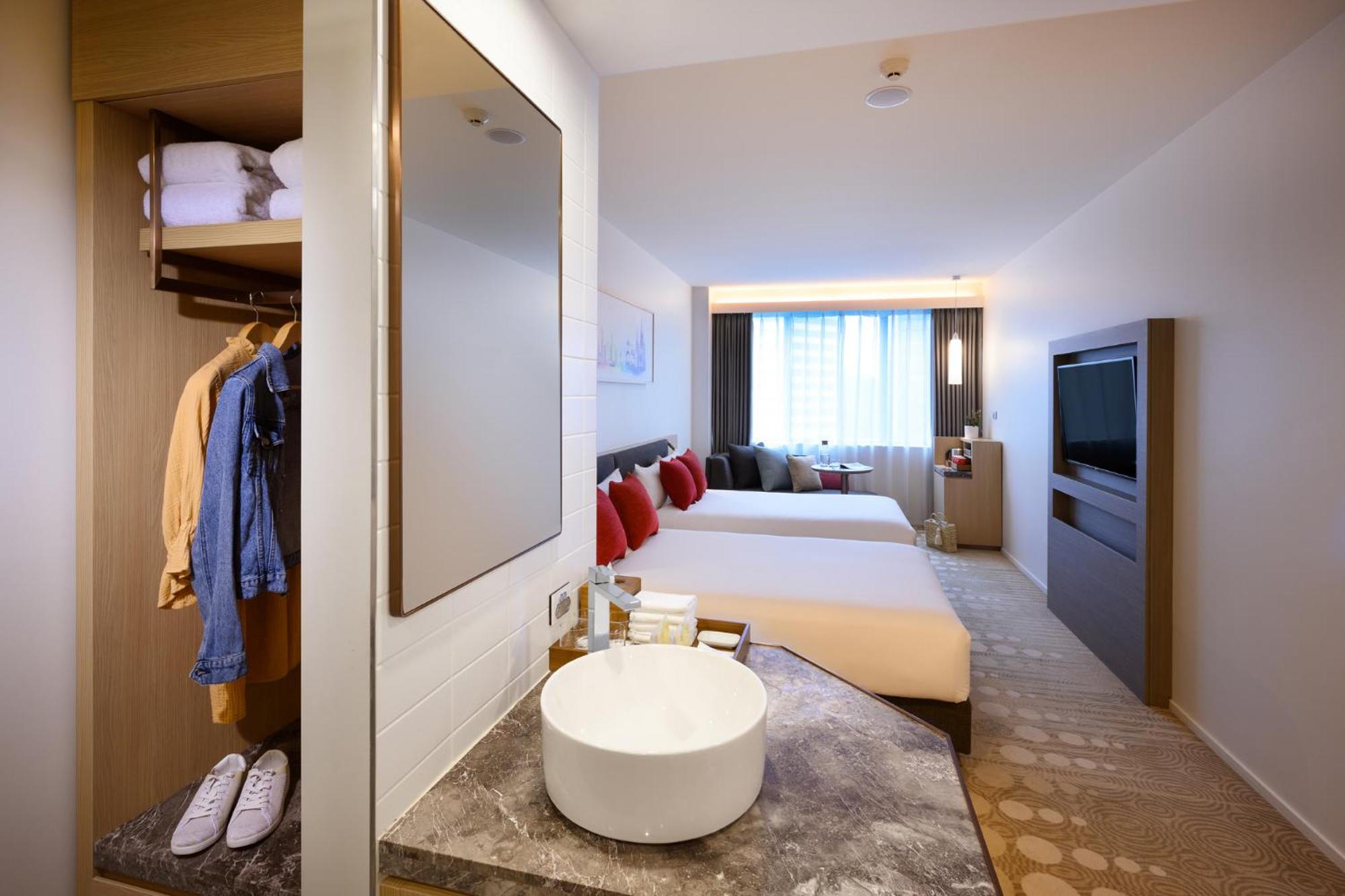 Superior Room with Two Double Beds photo 3
