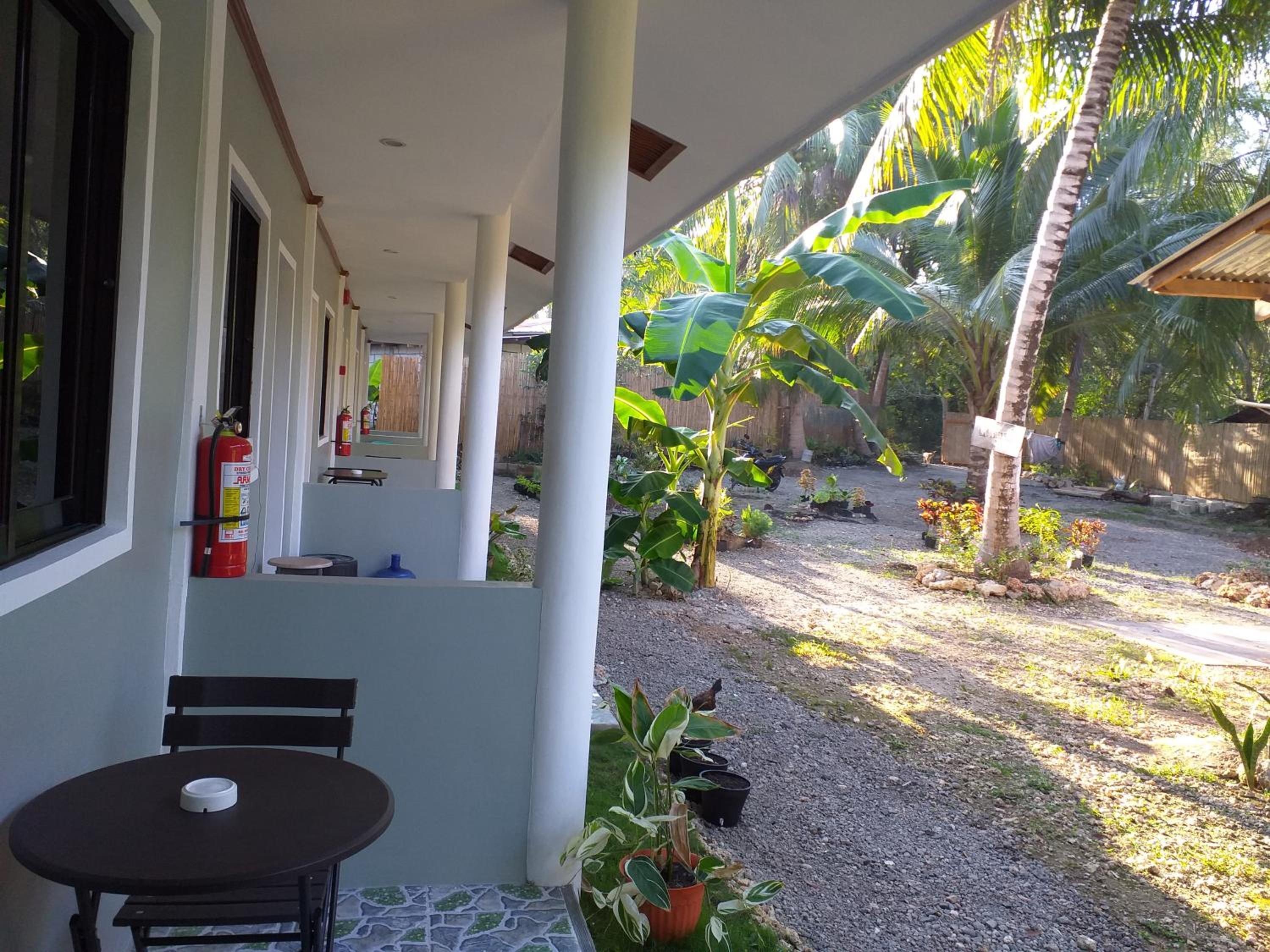 Double Room with Private Bathroom - Photo 3