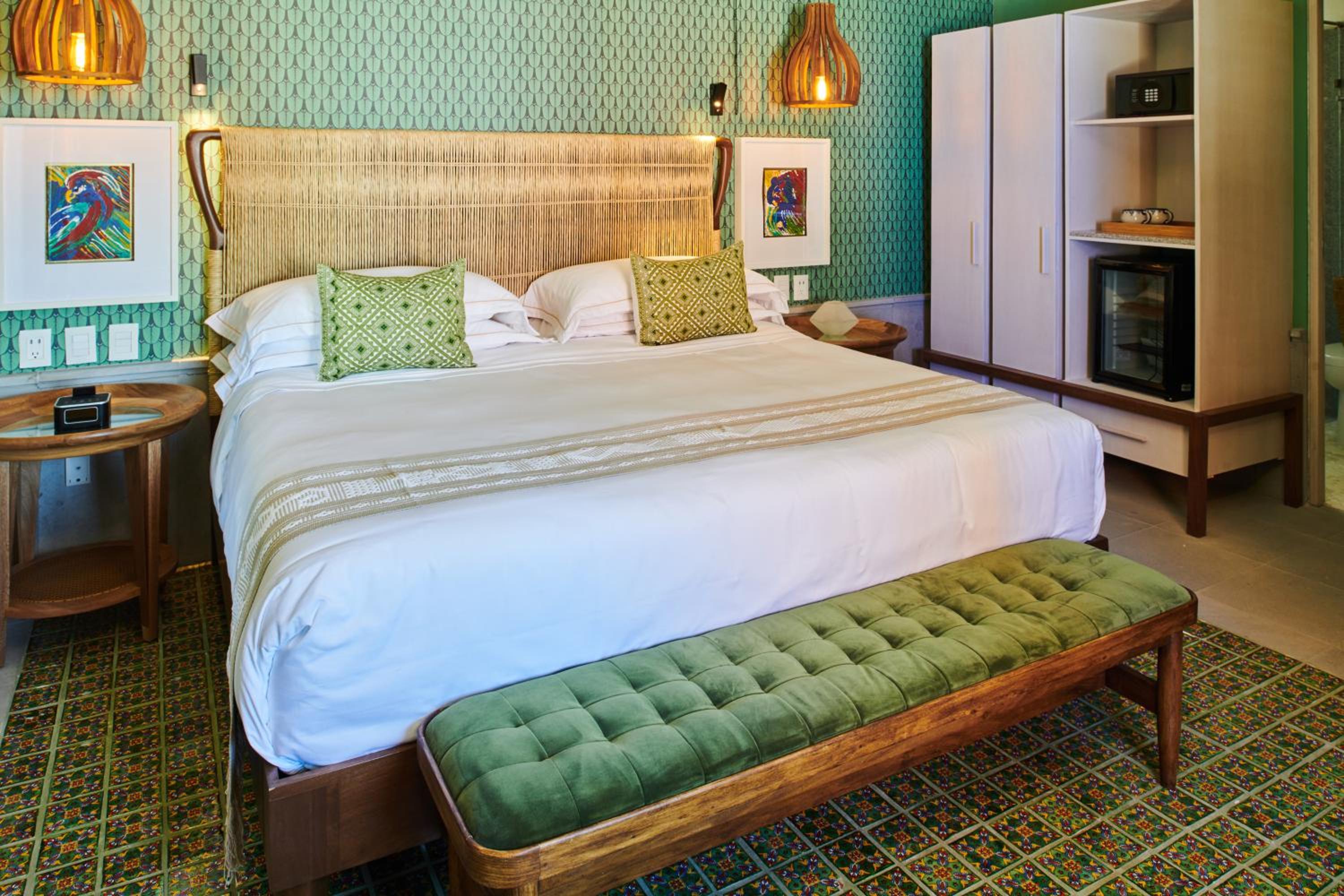 Standard Suite - Photo 5