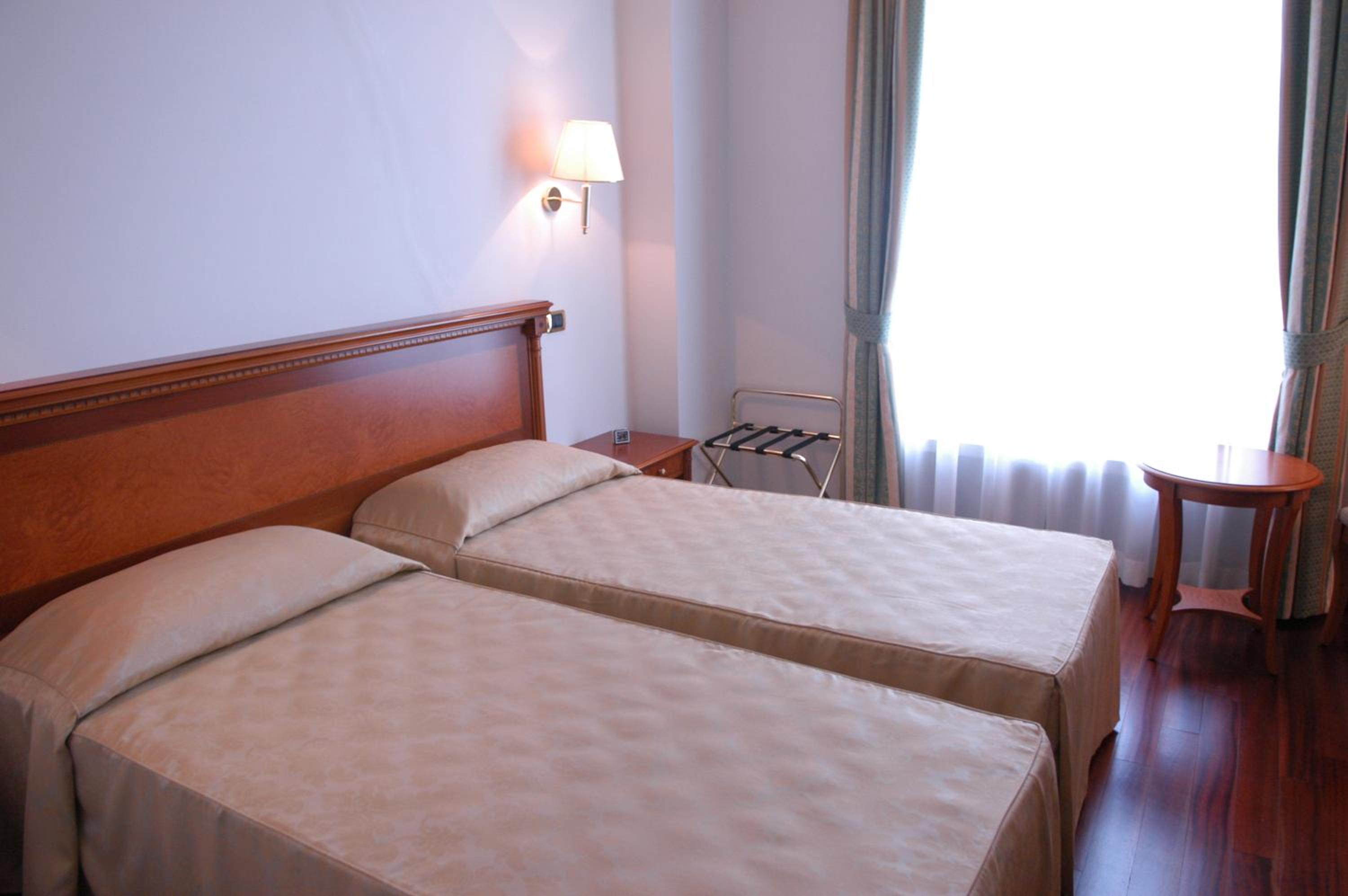 Double or Twin Room photo 3