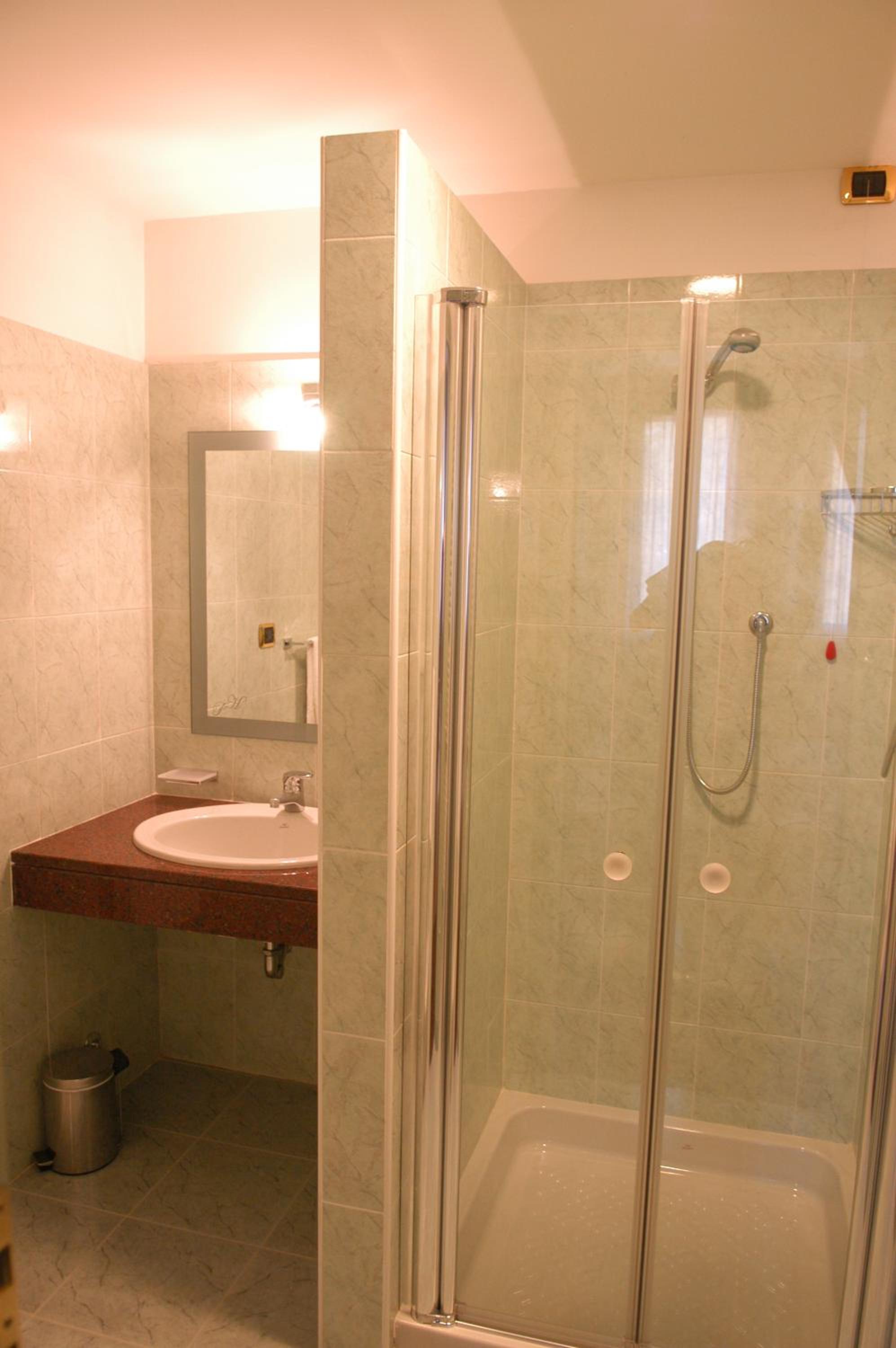 Double or Twin Room photo 2