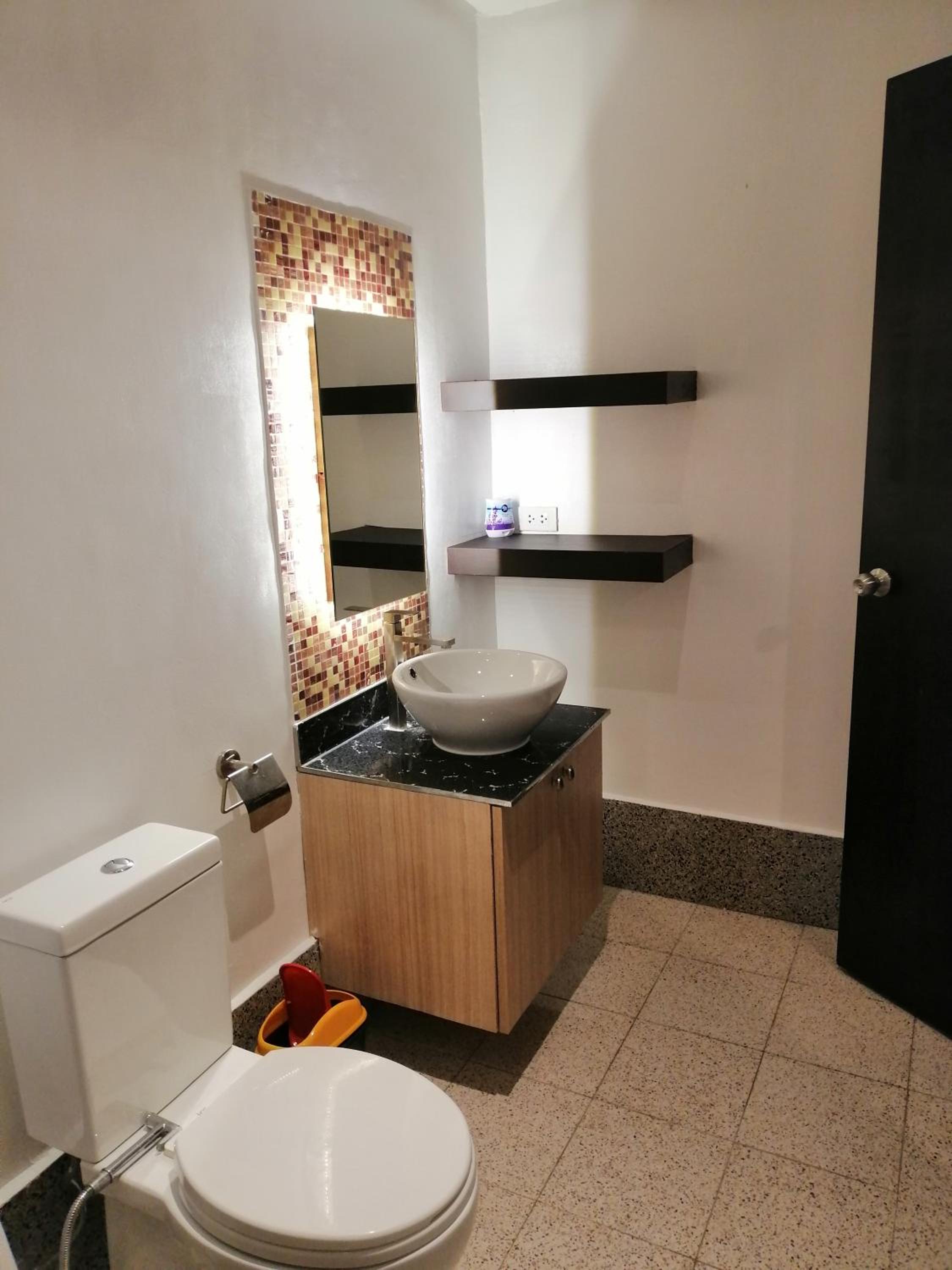 Standard Double Room - Photo 7