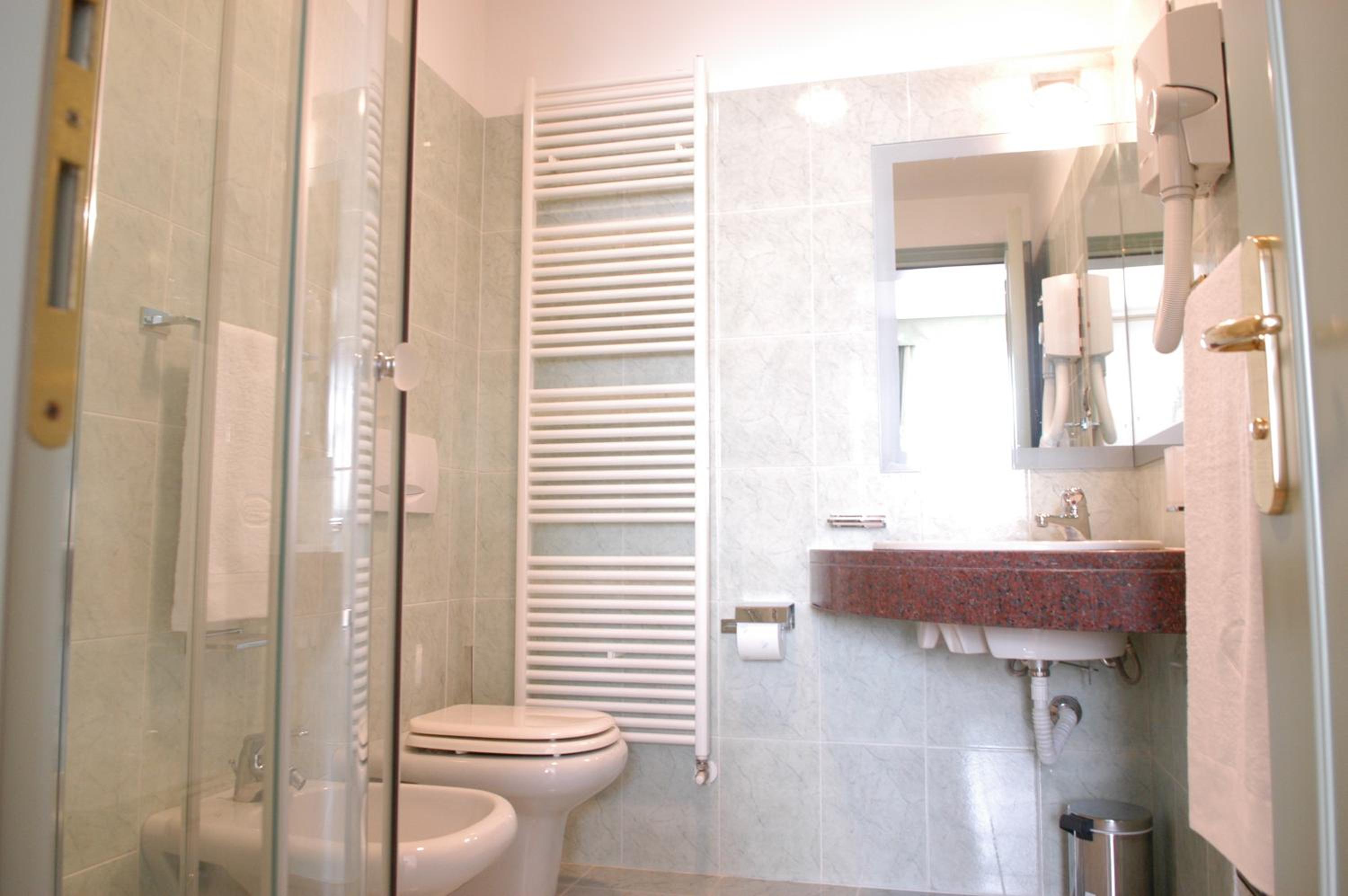 Double or Twin Room photo 2