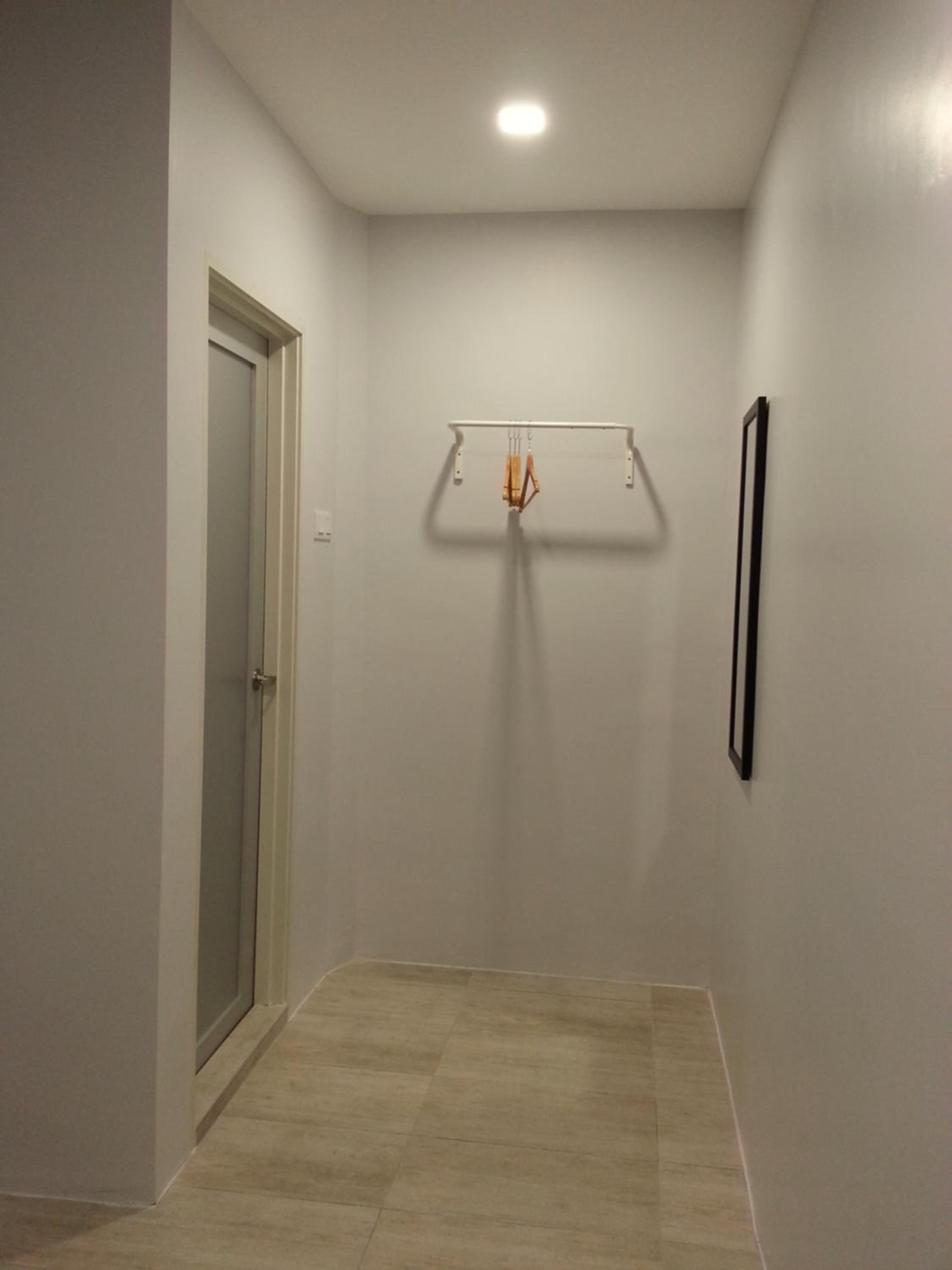 Standard King Room photo 3