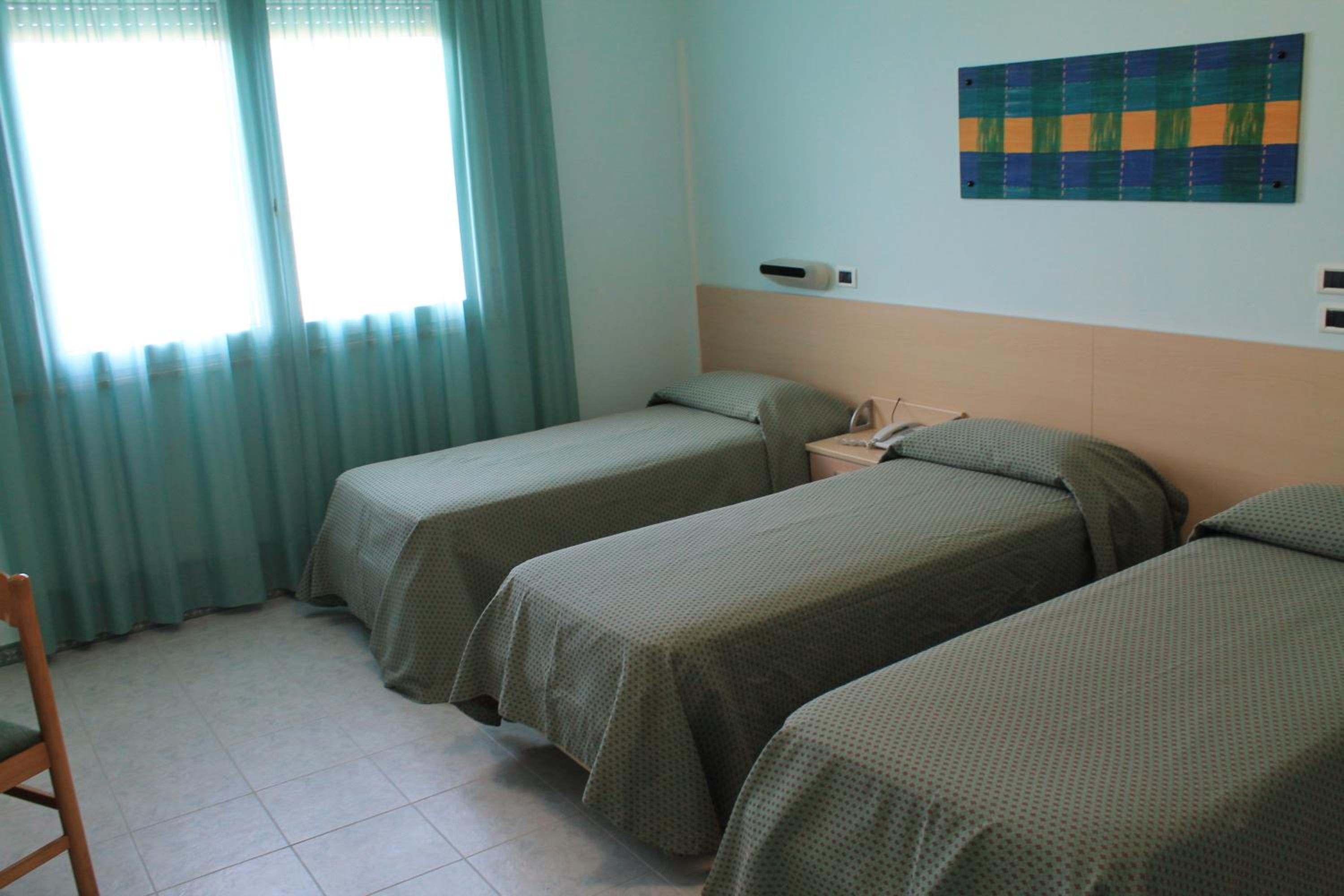 Triple Room photo 2