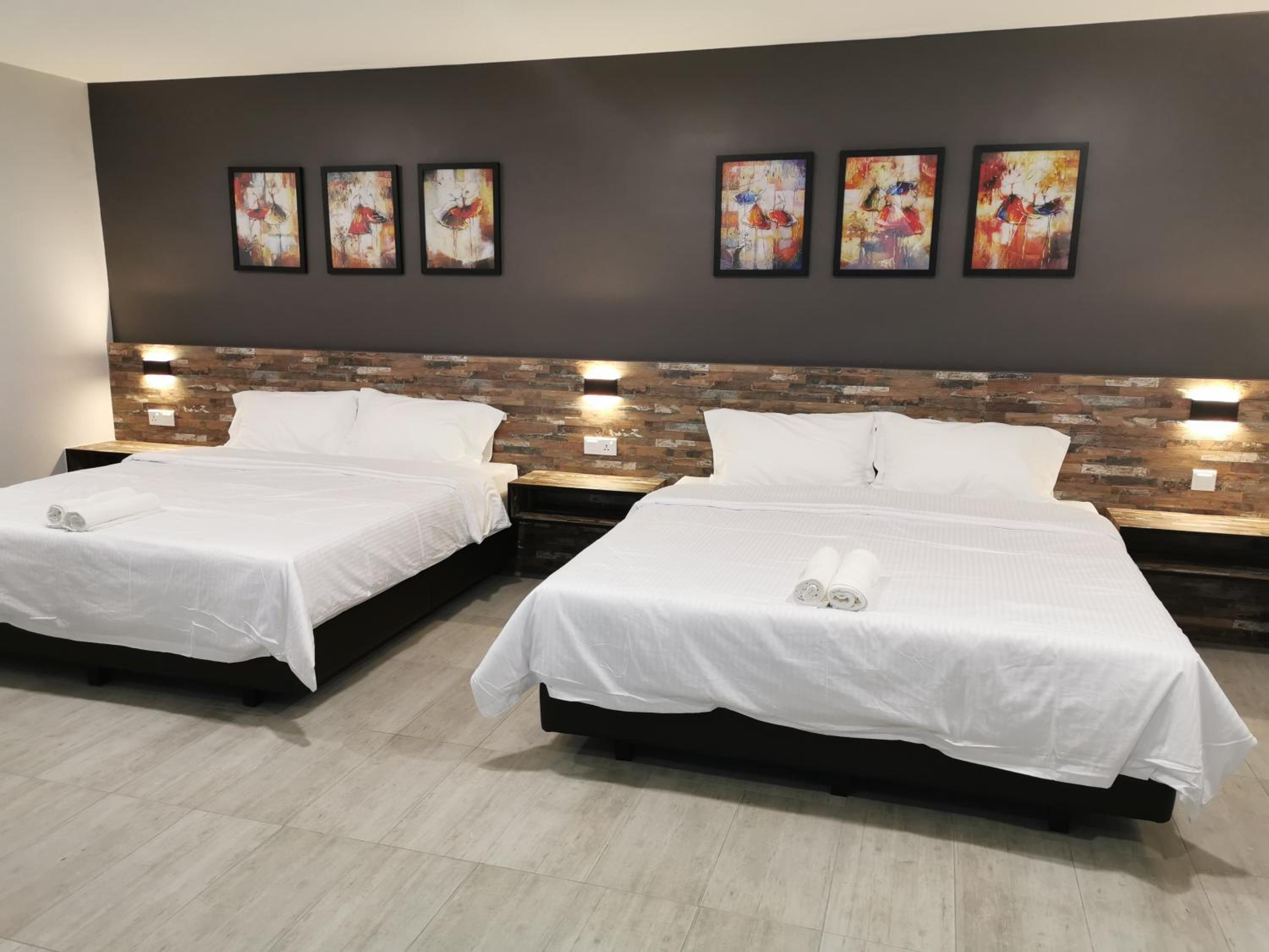 Deluxe King Room photo 2