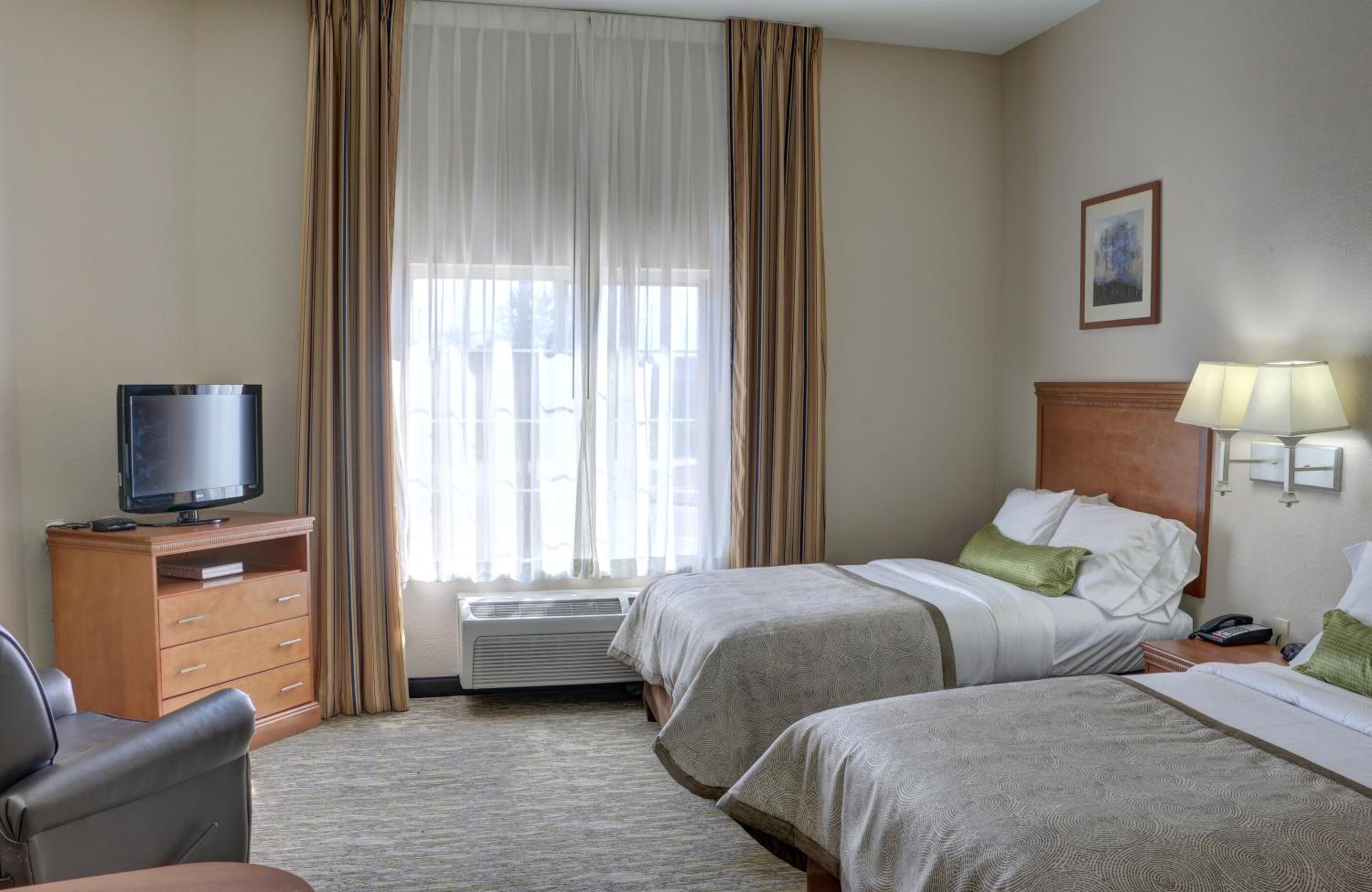Studio Suite - Photo 3